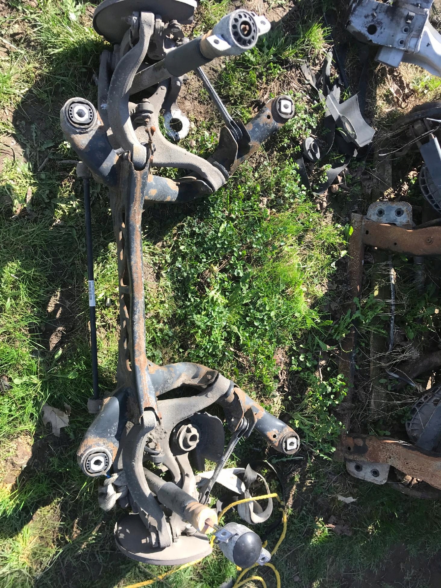 AUDI A5 8T OŚ BELKA TYŁ KOMPLETNA #@#