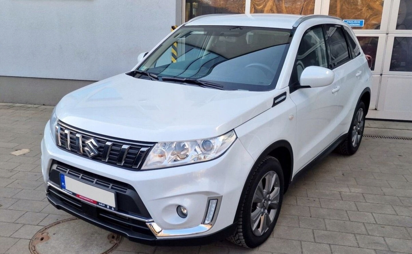Suzuki Vitara Premium Automat Climatronic Podgrz fotele Alu AndroidCarplay