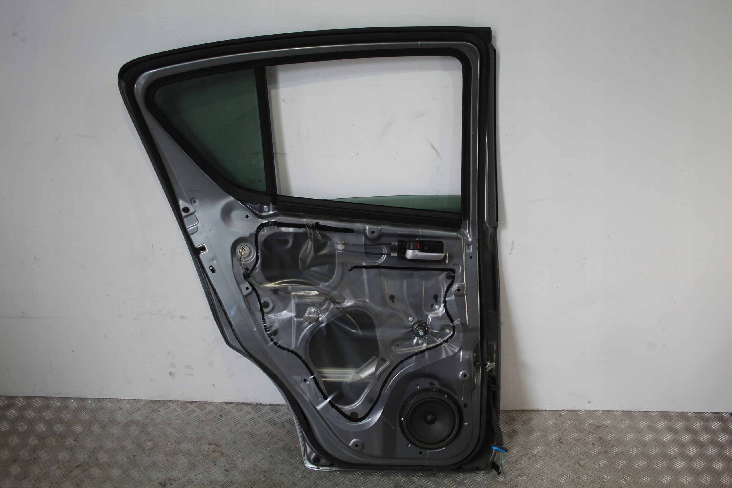 Tür links heck SUZUKI SPLASH
