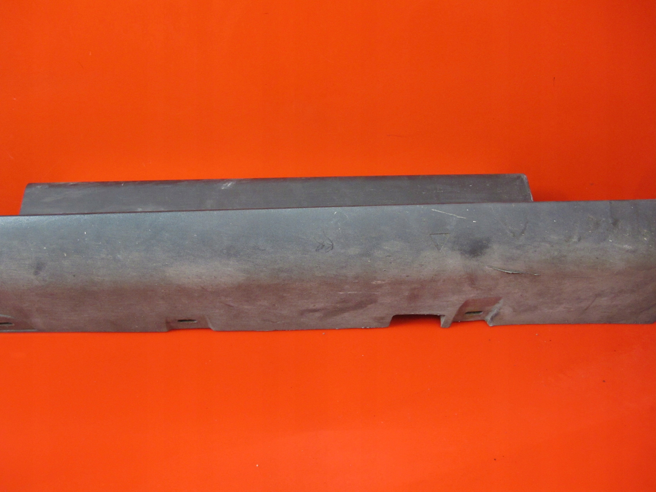 LANCIA DELTA III 3 moulding cap threshold right