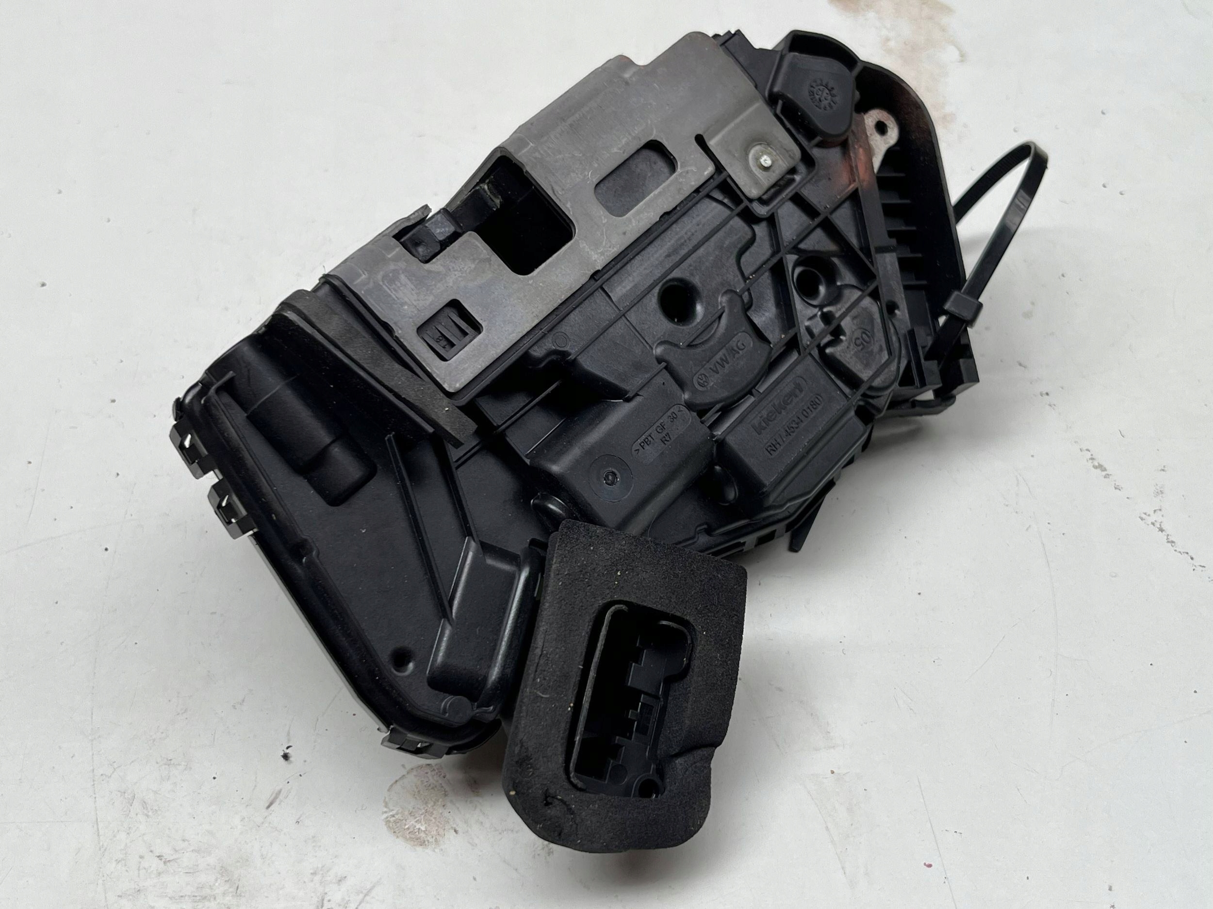 VOLKSWAGEN SEAT SKODA lock door right front 5TB837016E @M