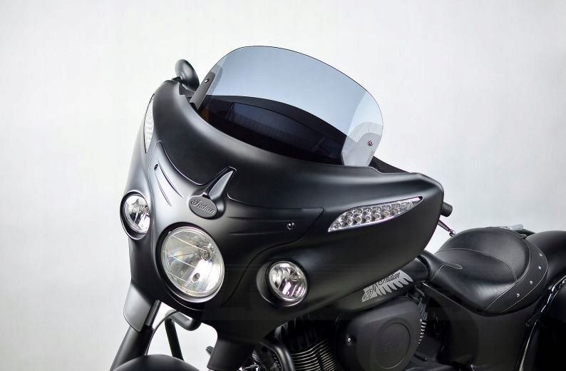 Indian Roadmaster 1900 Tall Touring (14-25) Sklo 35(27) cm/4 mm Jasný grafit