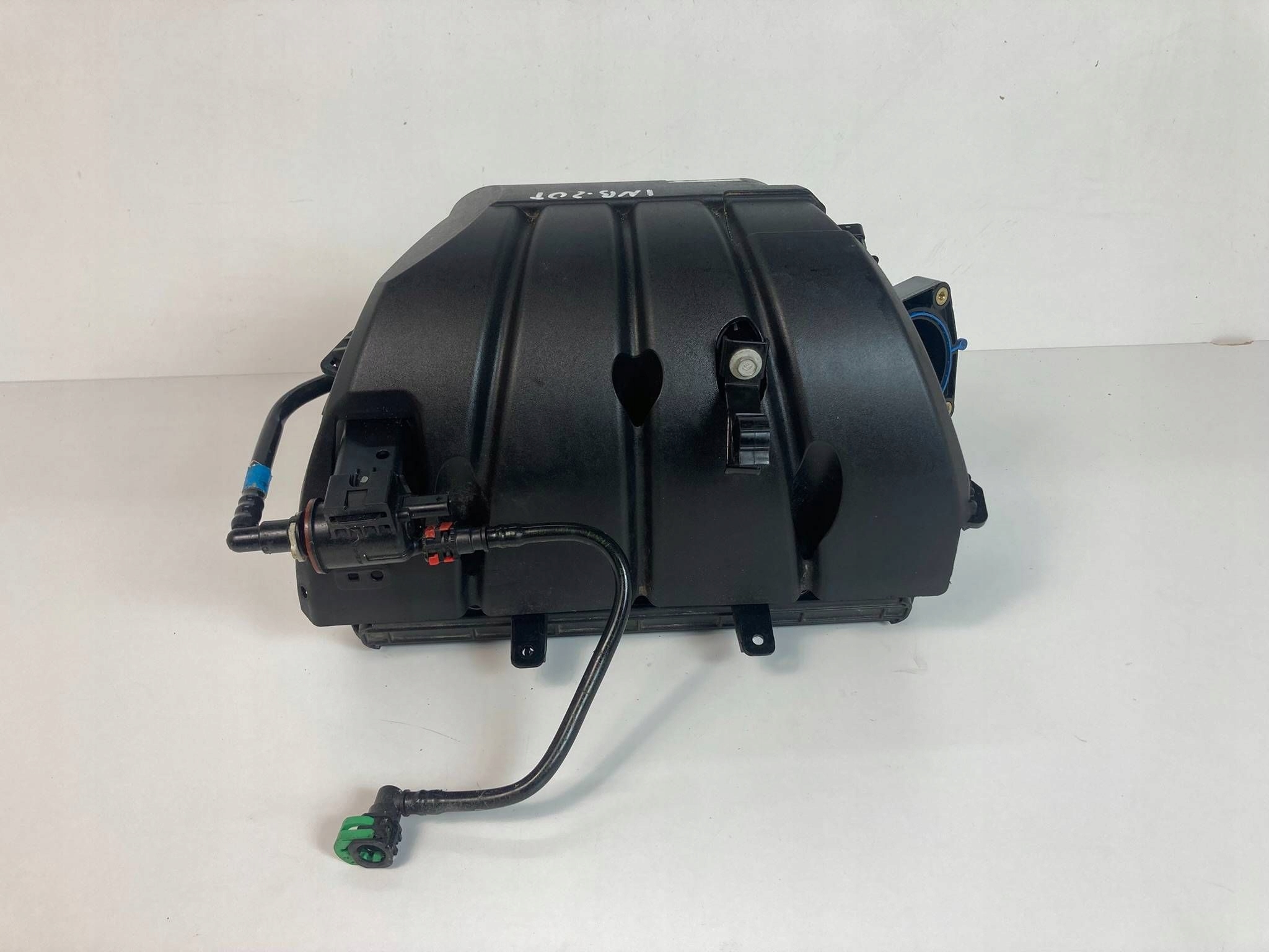 Opel Insignia B 2.0T intake manifold 1261024