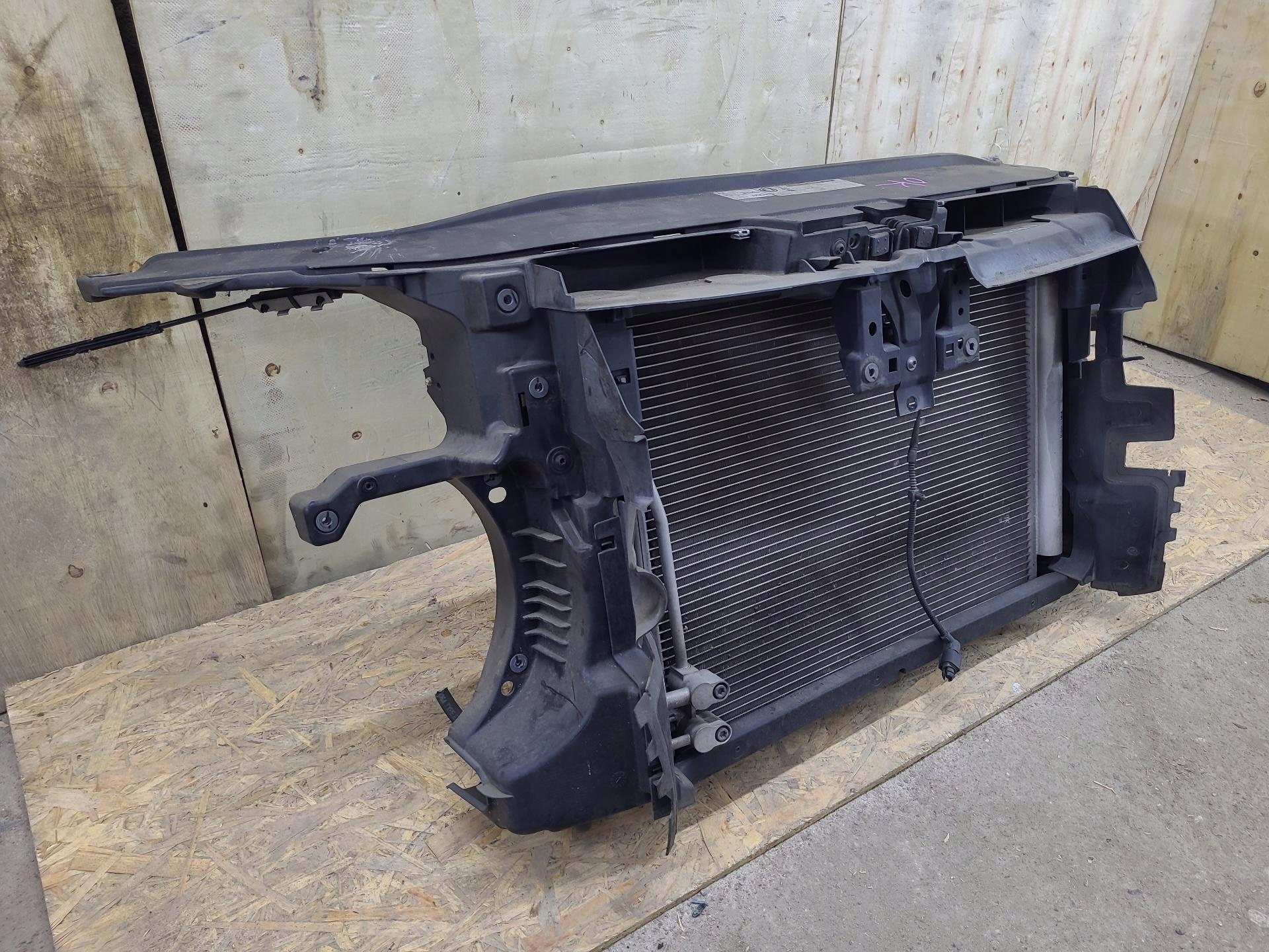 support panel for radiators pillar iron Volkswagen Passat B7 2011 1K0121253BB