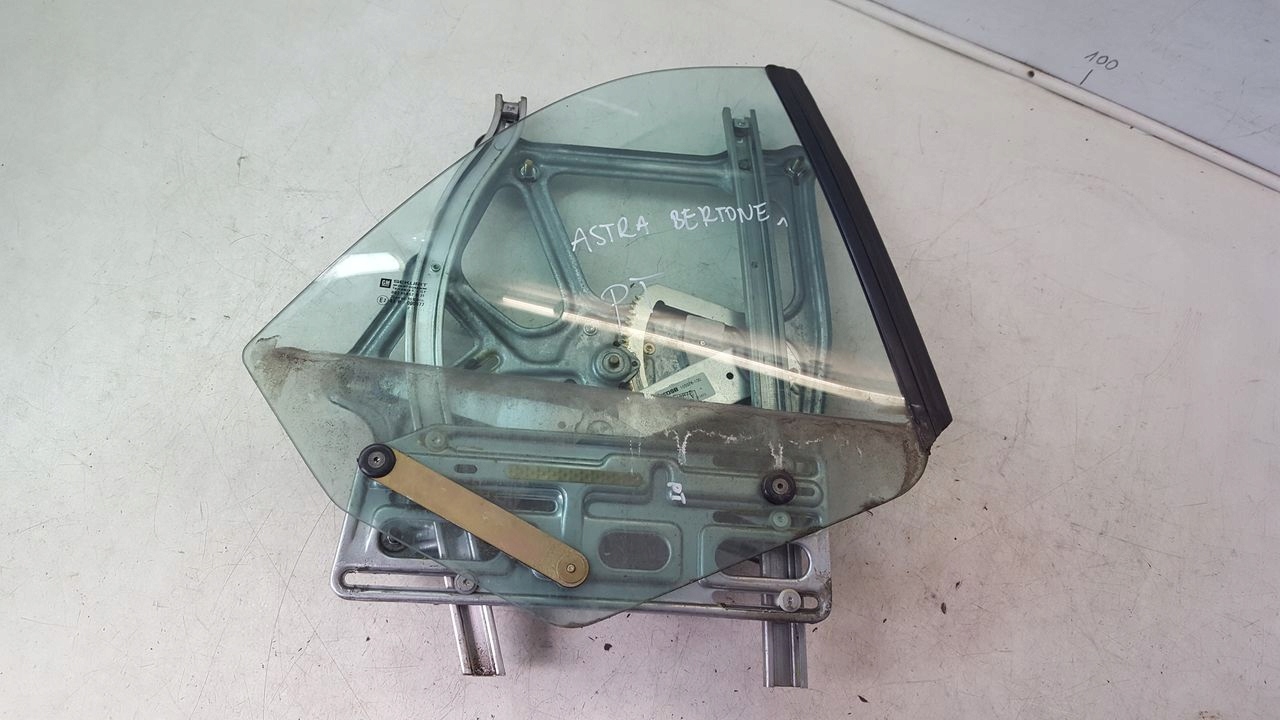 window regulator right rear part Opel Astra G Bertone