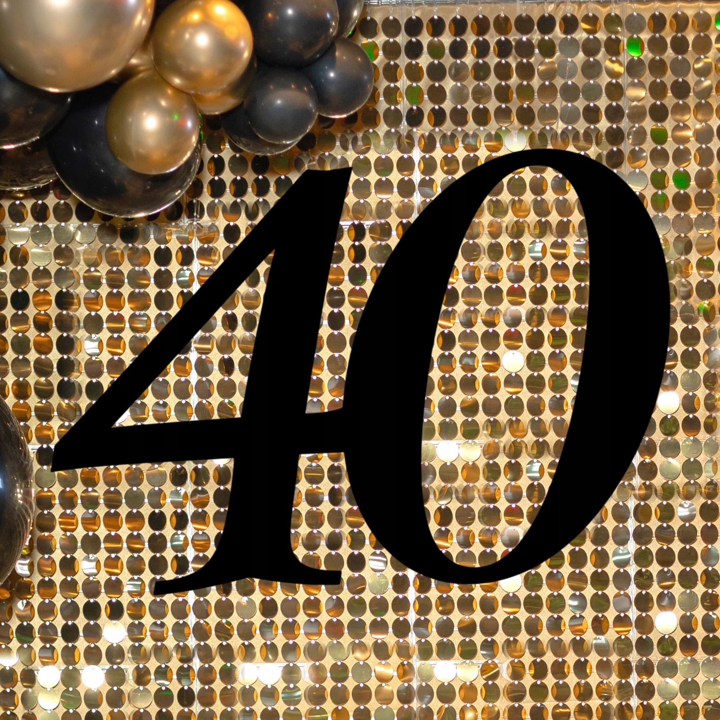 Velká černá 40 nápis na zeď, narozeninová dekorace pro čtyřicítku