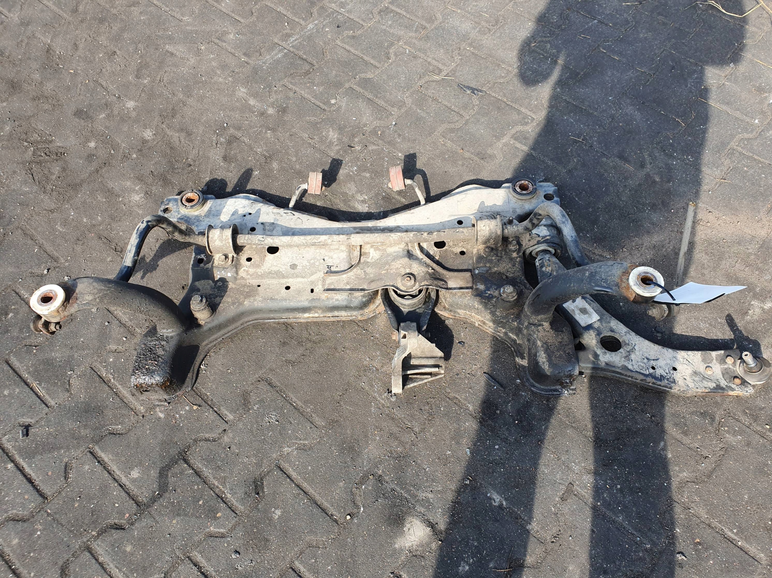 SANKI PRZEDNIE FORD C-MAX Typ samochodu Samochody osobowe