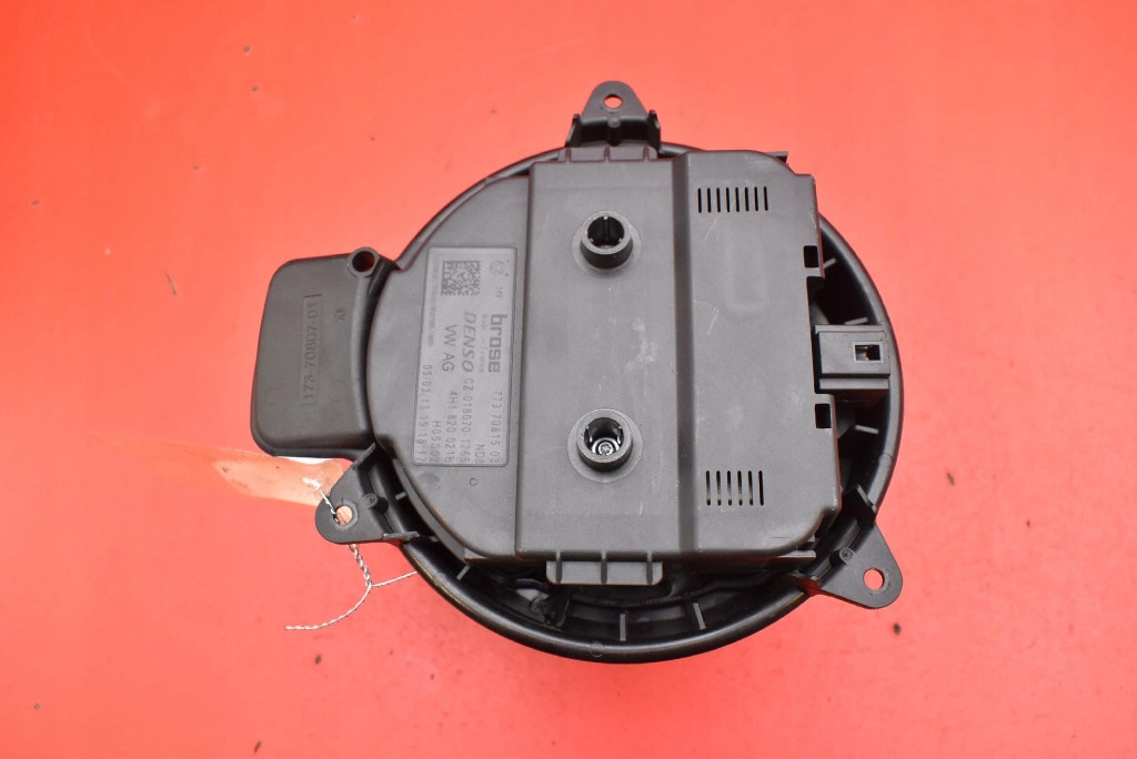 DMUCHAWA Lüfter des lüfters EU 4H1820021B AUDI A6 C7 10-14