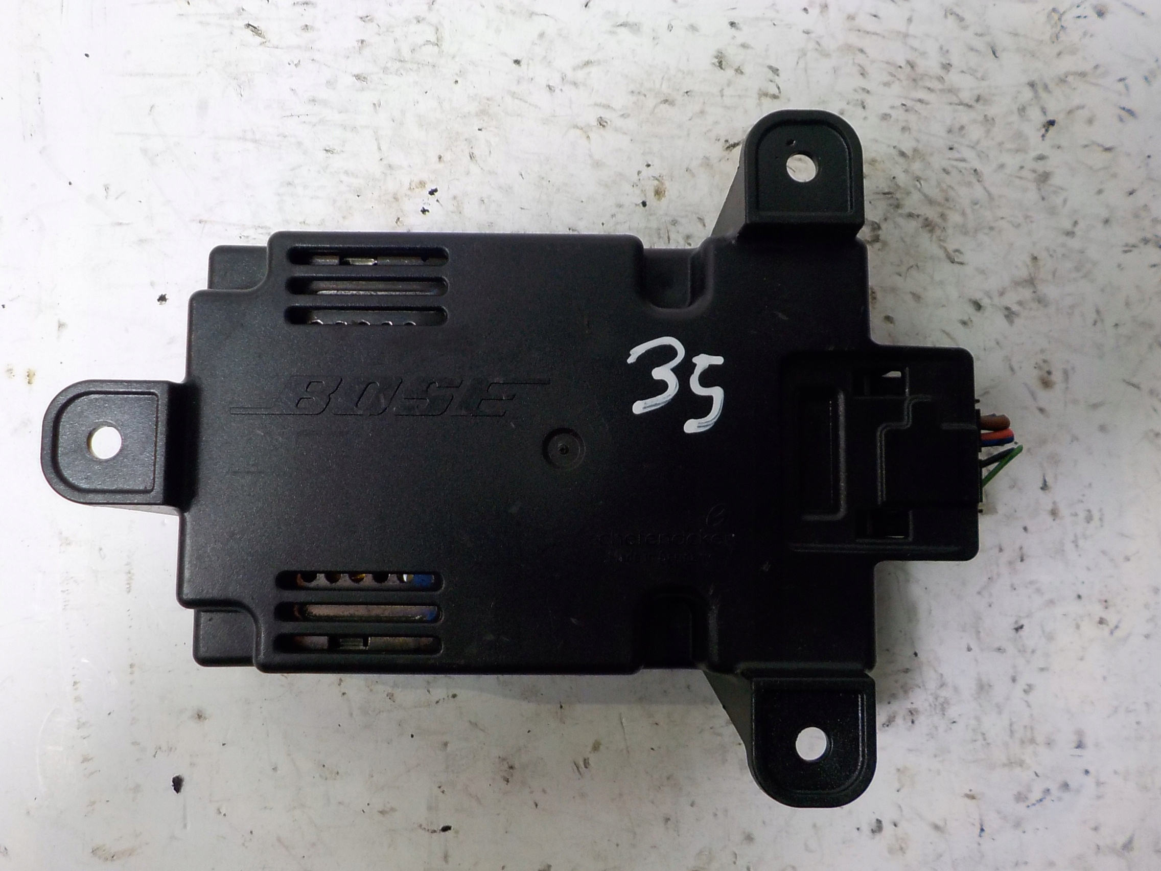 AUDI A6 C6 MODUL SUBWOOFERA bose> 4F0035223B 426012