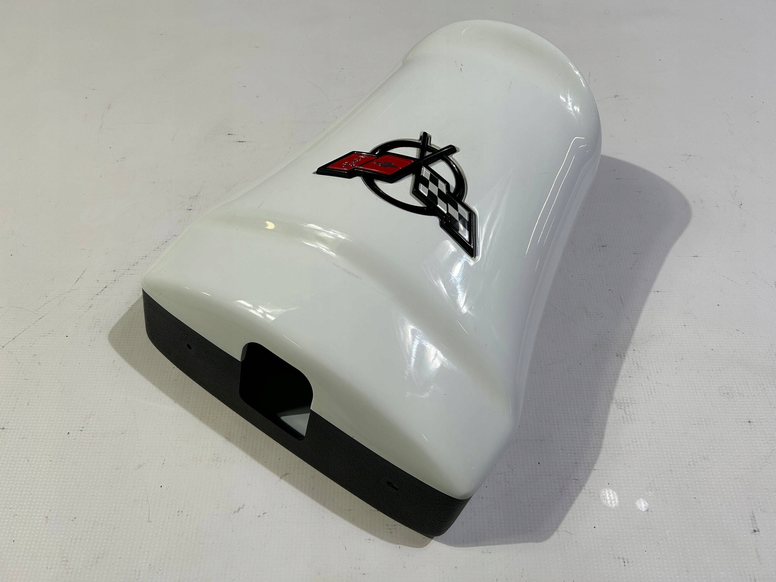 Panel Blende Abdeckung Tueroeffner heckklappe dach logo Chevrolet Corvette C5 Cabrio 1997