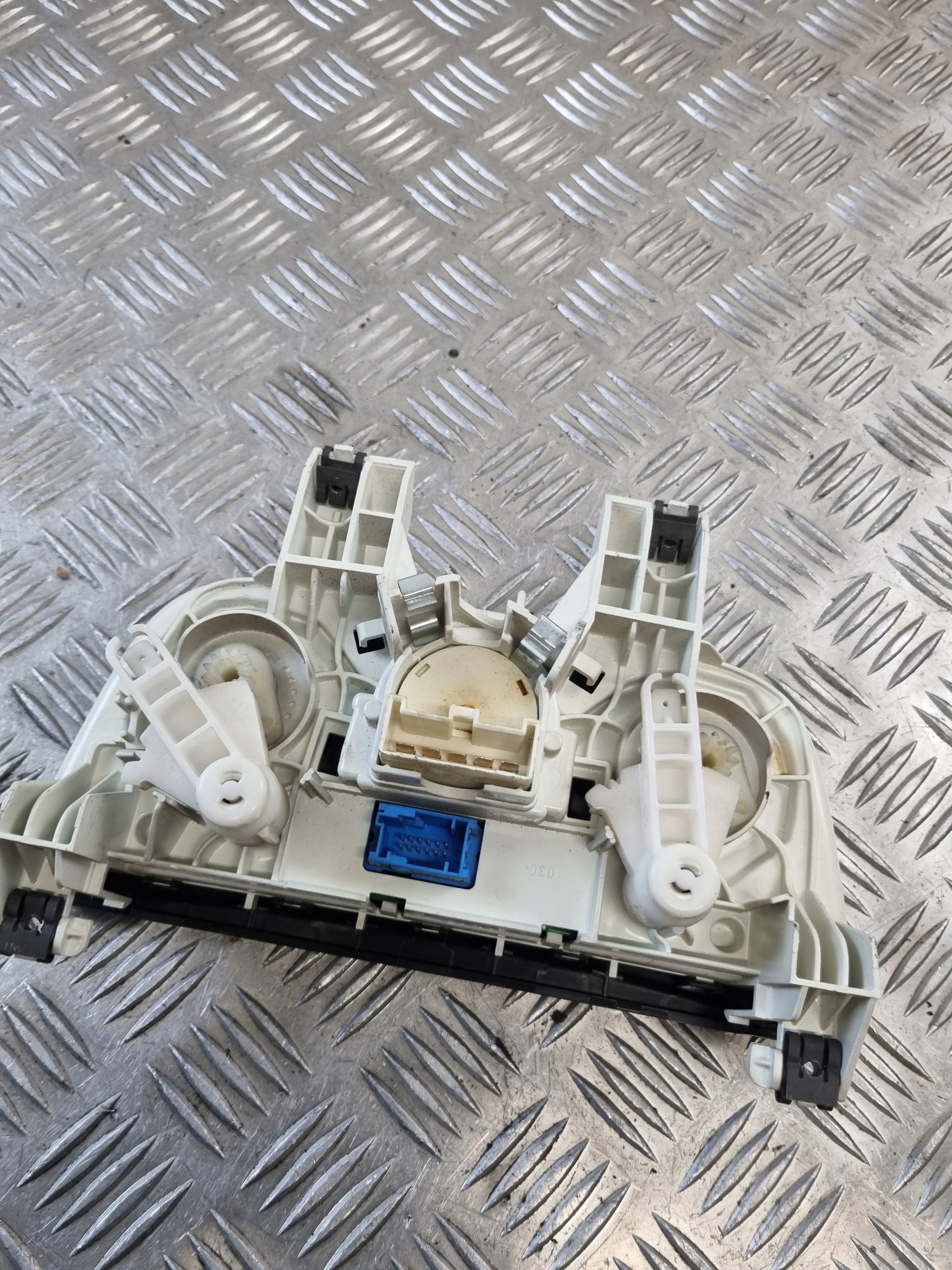 PANEL rešetka ventilacije FIAT DOBLO II