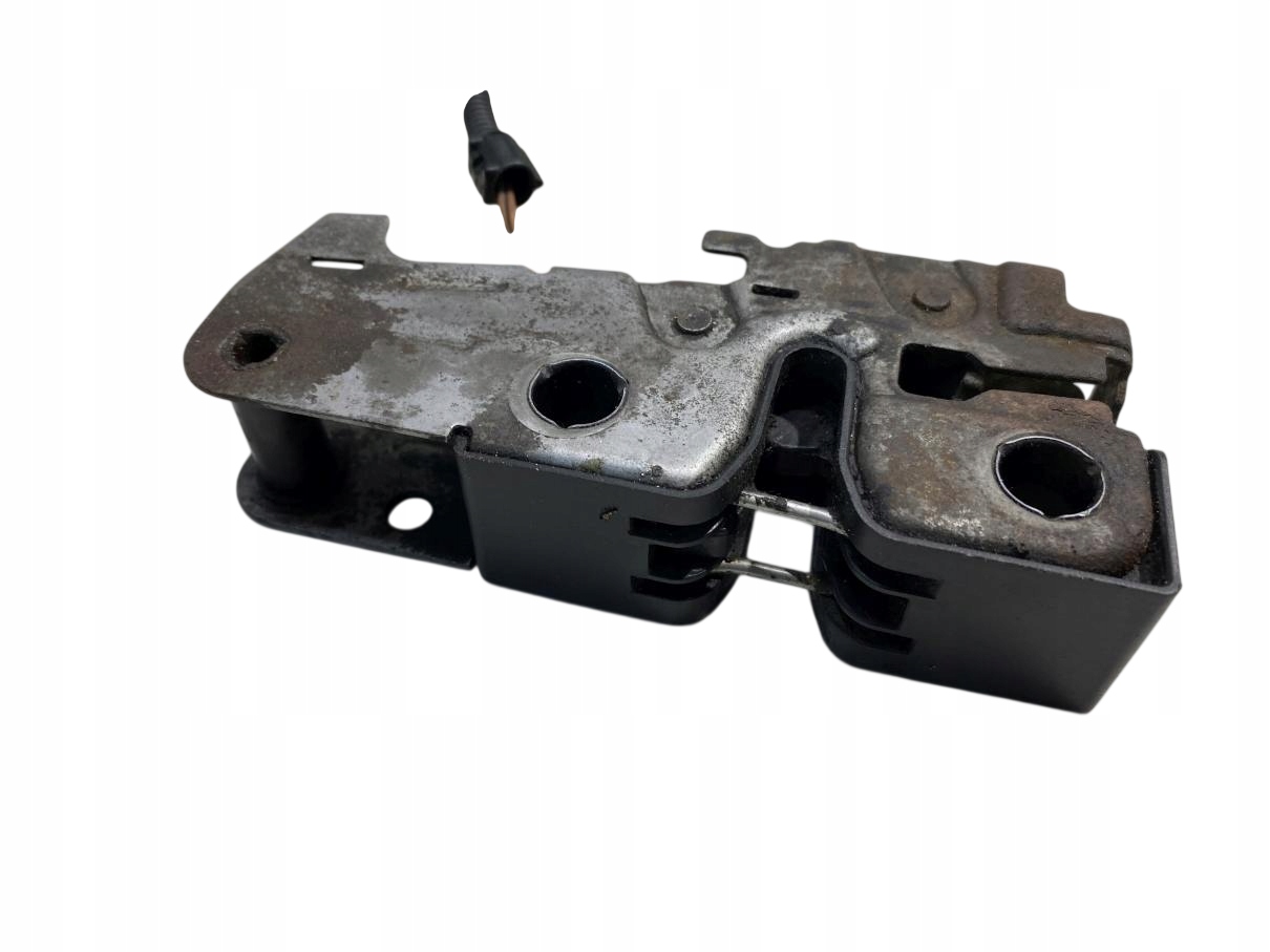 Serrure capot VW GOLF V