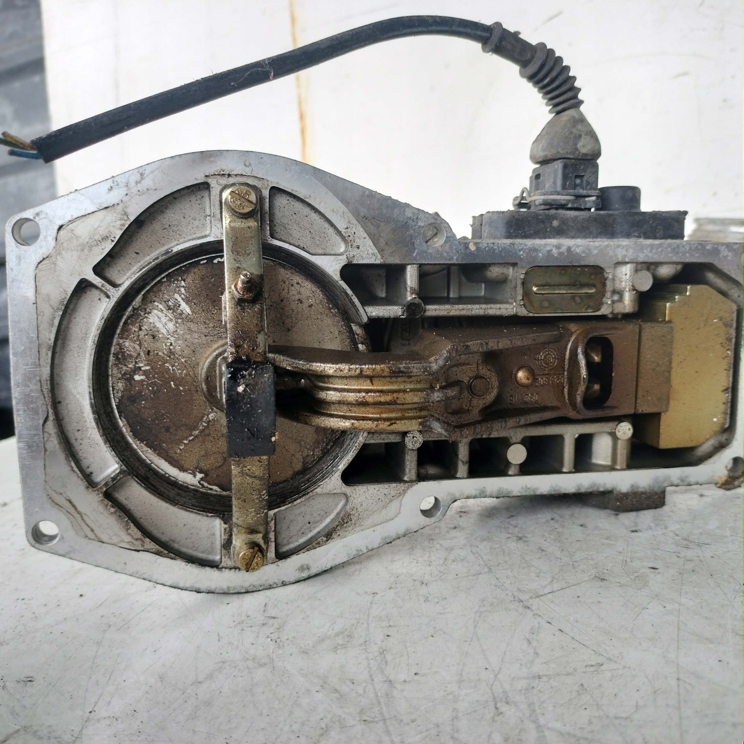 AUDI 80 B3 1.8 distributore carburante 026133353 BOSCH