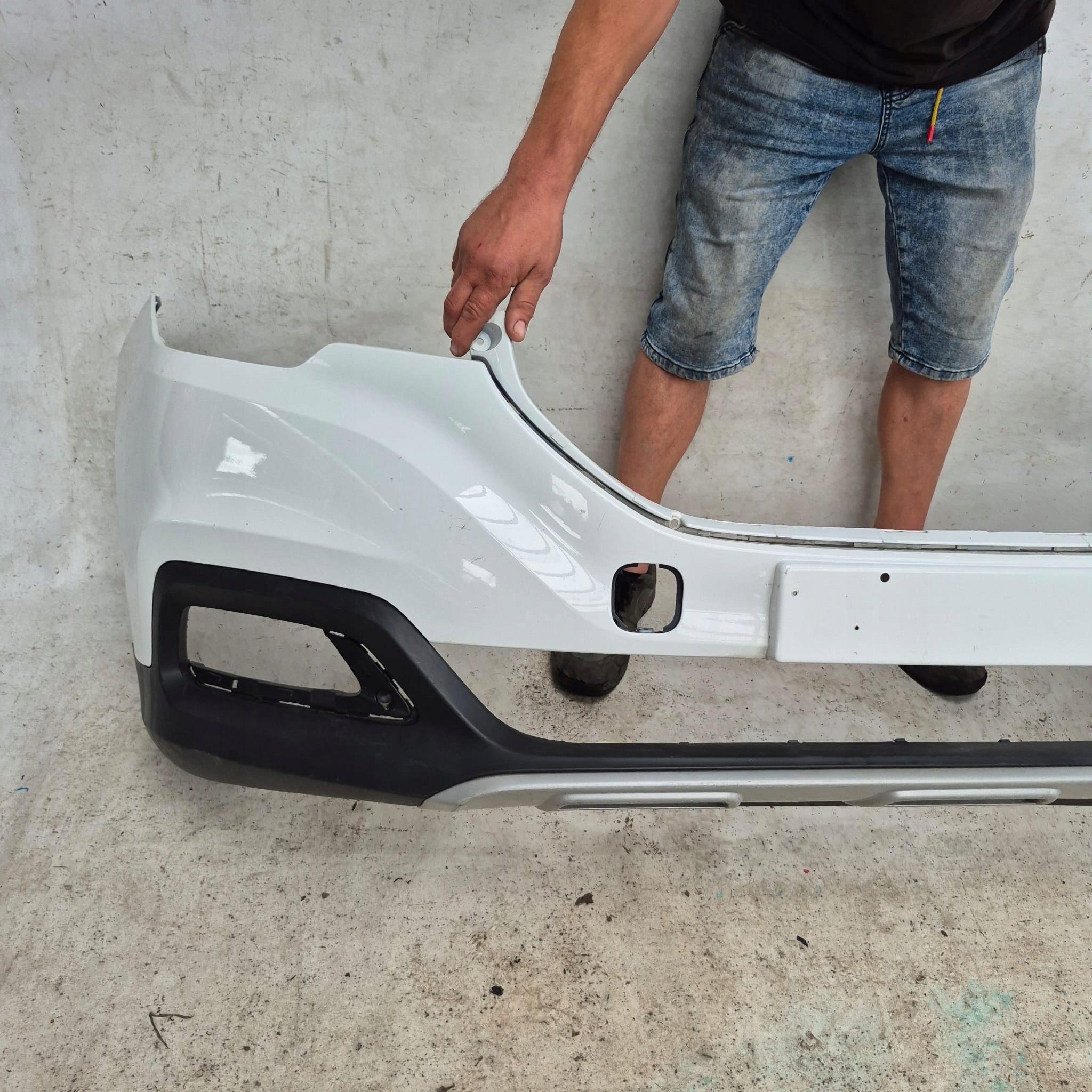 MG ZS and 17- bumper front front