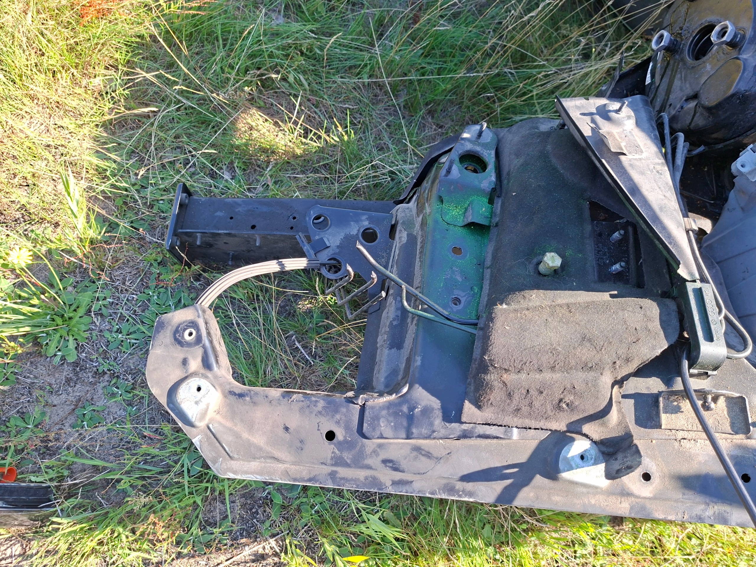 quarter left quarter FARTUCH left front LY9B AUDI Q5 8R