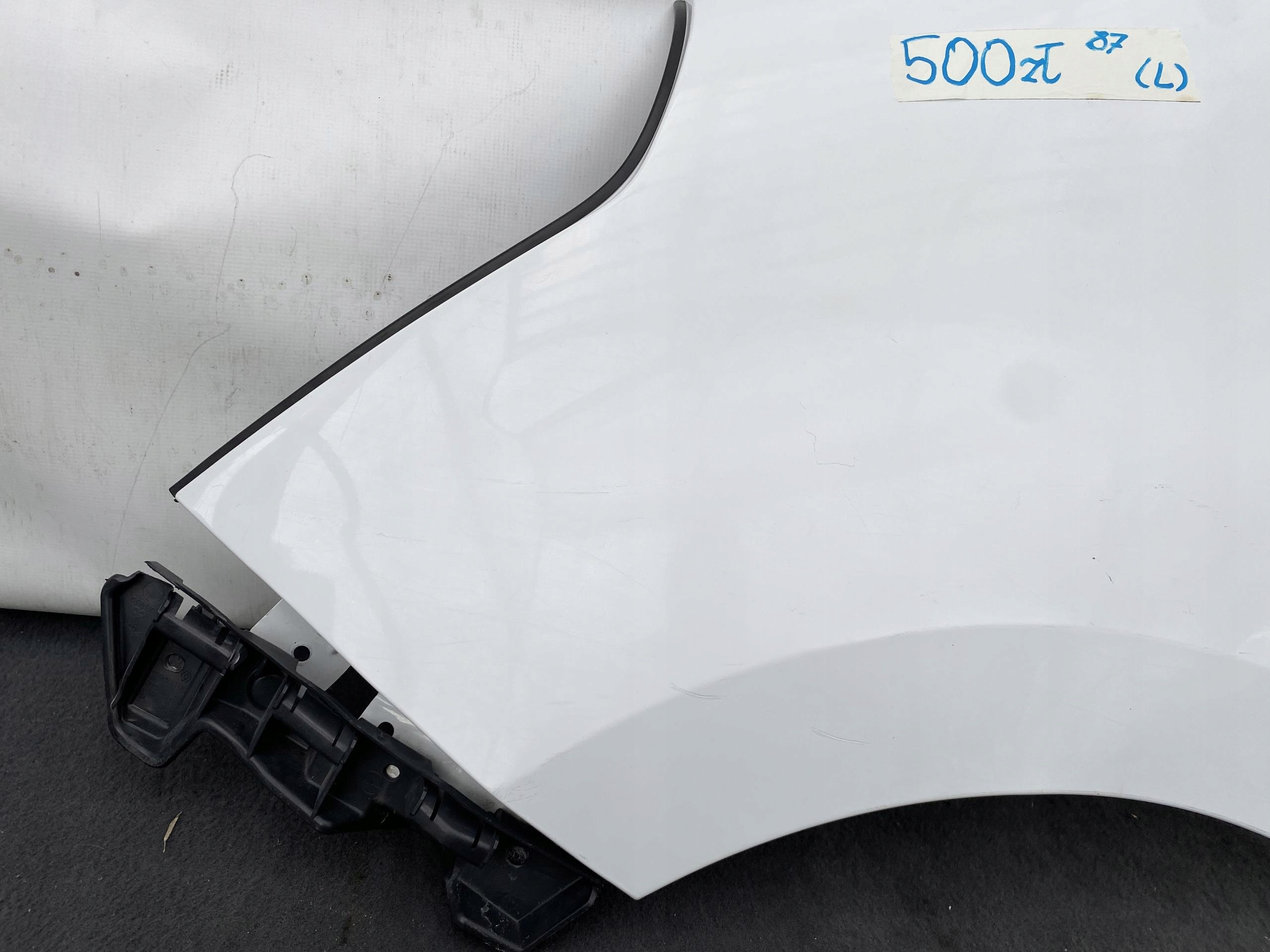 RENAULT MASTER 3 10- fender front front left BIALY 631010504R original