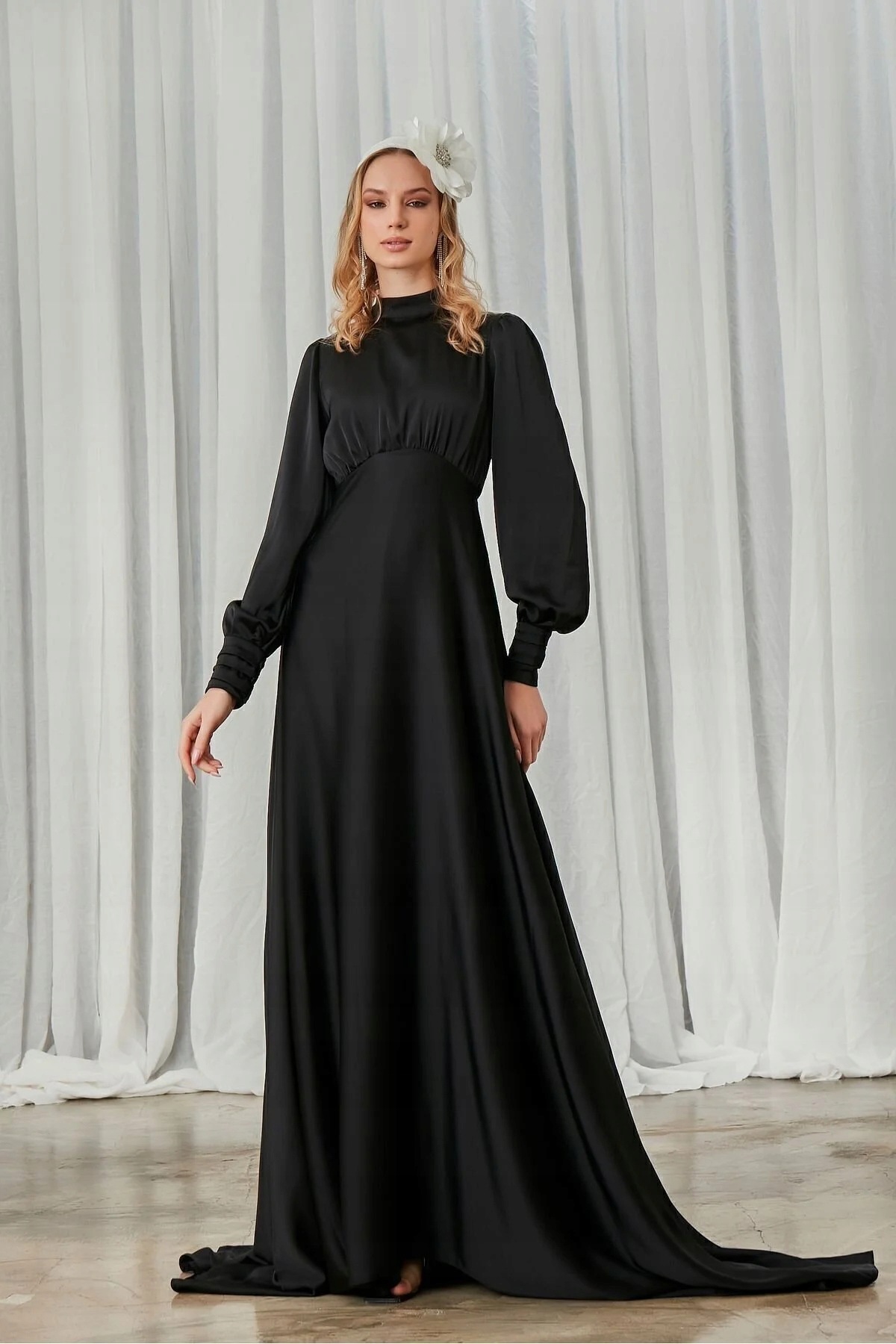 Elegantní Černé Šaty S Dlouhým Rukávem A Stojáčkem L/XL 5IA