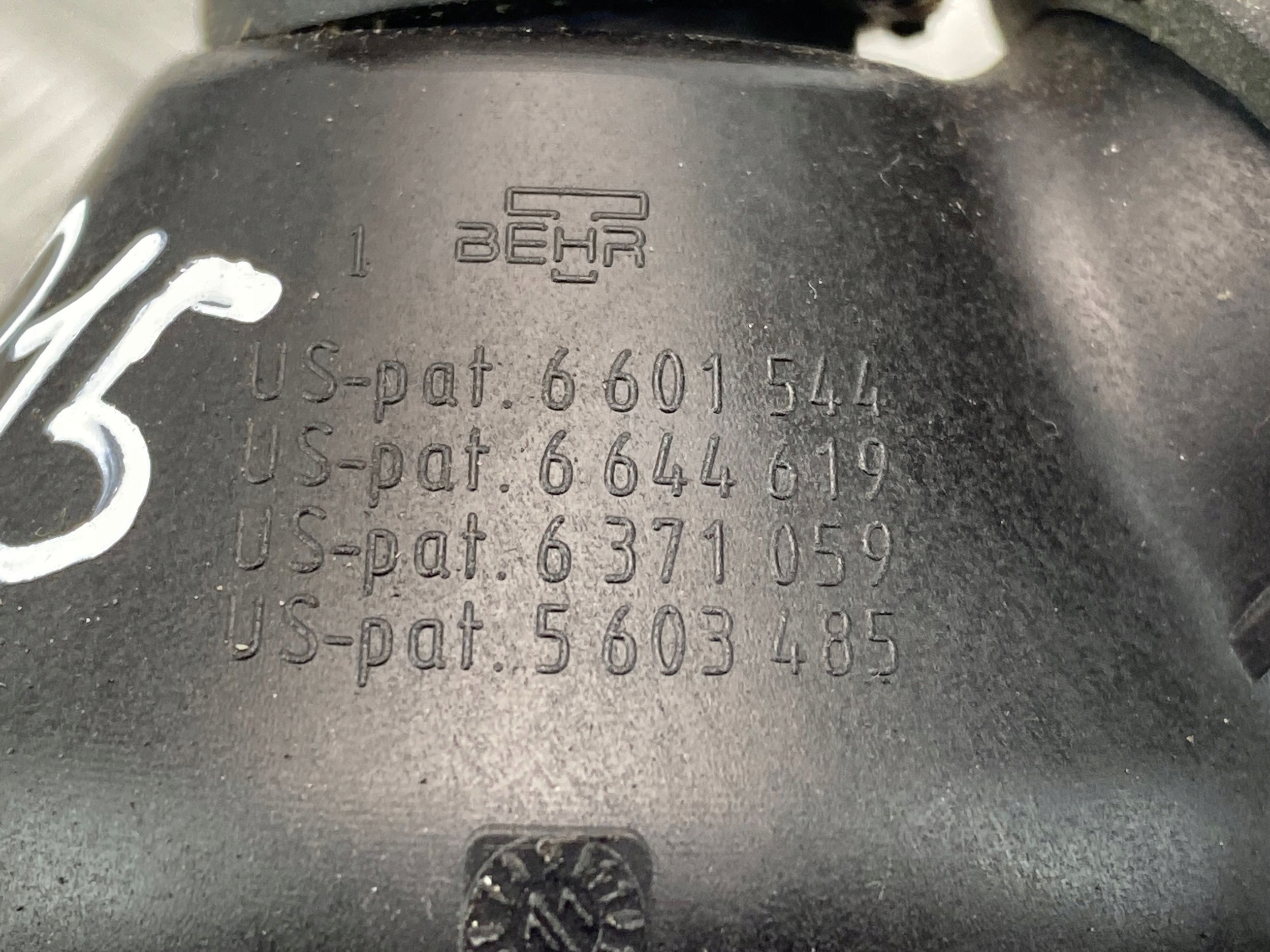 BMW X1 E84 csomag TERMOSTATU 6644619