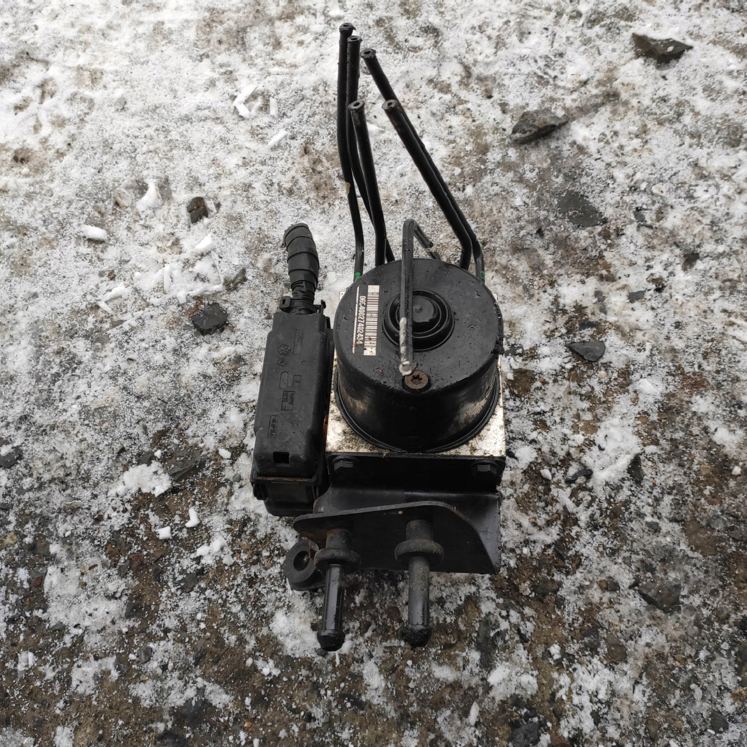 6Q0614117H - НАСОС КОНТРОЛЕР ABS VW POLO 9N ОКУЛЯР 6Q0907379L