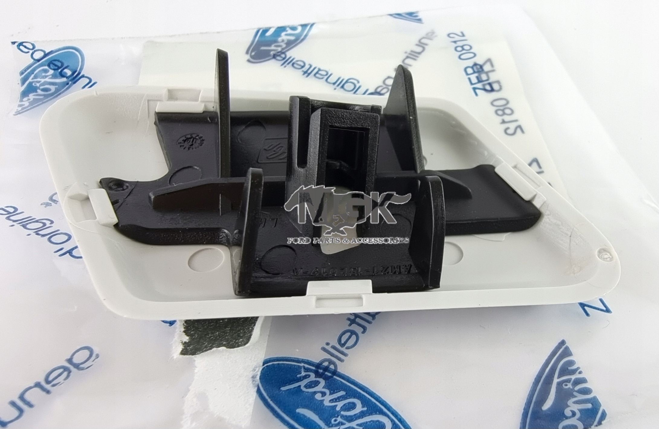 ZAŚLEPKA SPRYSKIWACZA REFLEKTORA LEWA S-MAX ORYGIN Jakość części (zgodnie z GVO) O - oryginał z logo producenta pojazdu (OE)