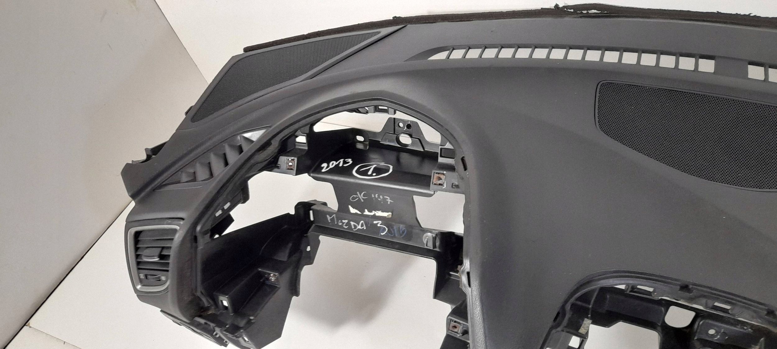 Mazda 3 BM 20213- dashboard instrument panel airbag BJS760350 (1)