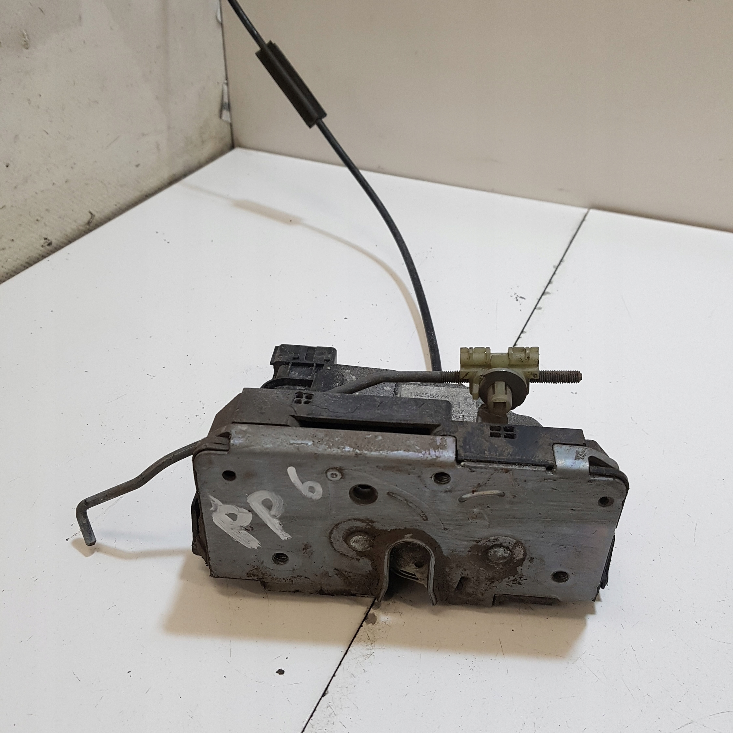 lock door CENTRALNY right front OPEL CORSA D 6 PIN