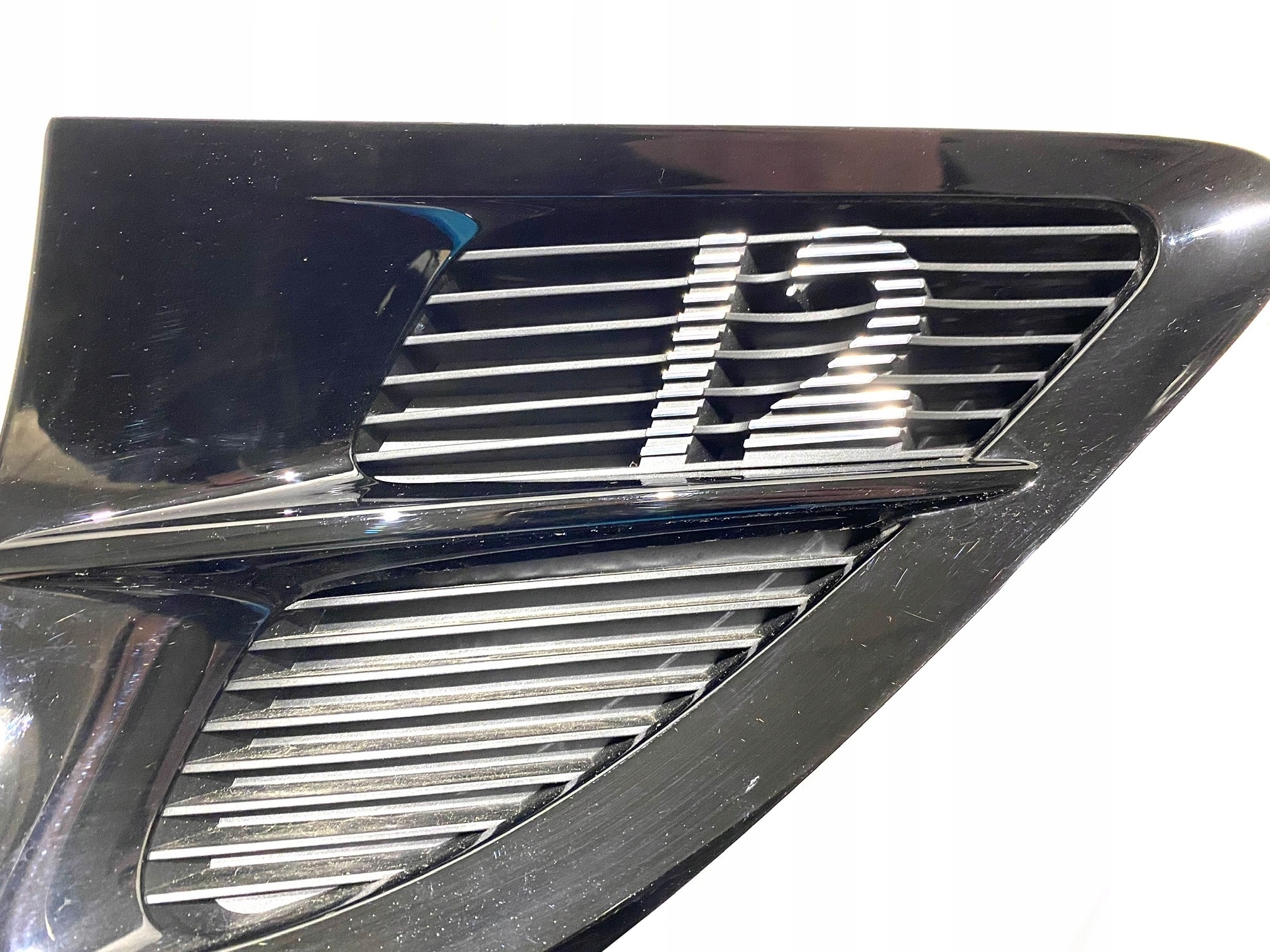 BENTLEY CONTINENTAL GT RH grid blotn 3SD821274B