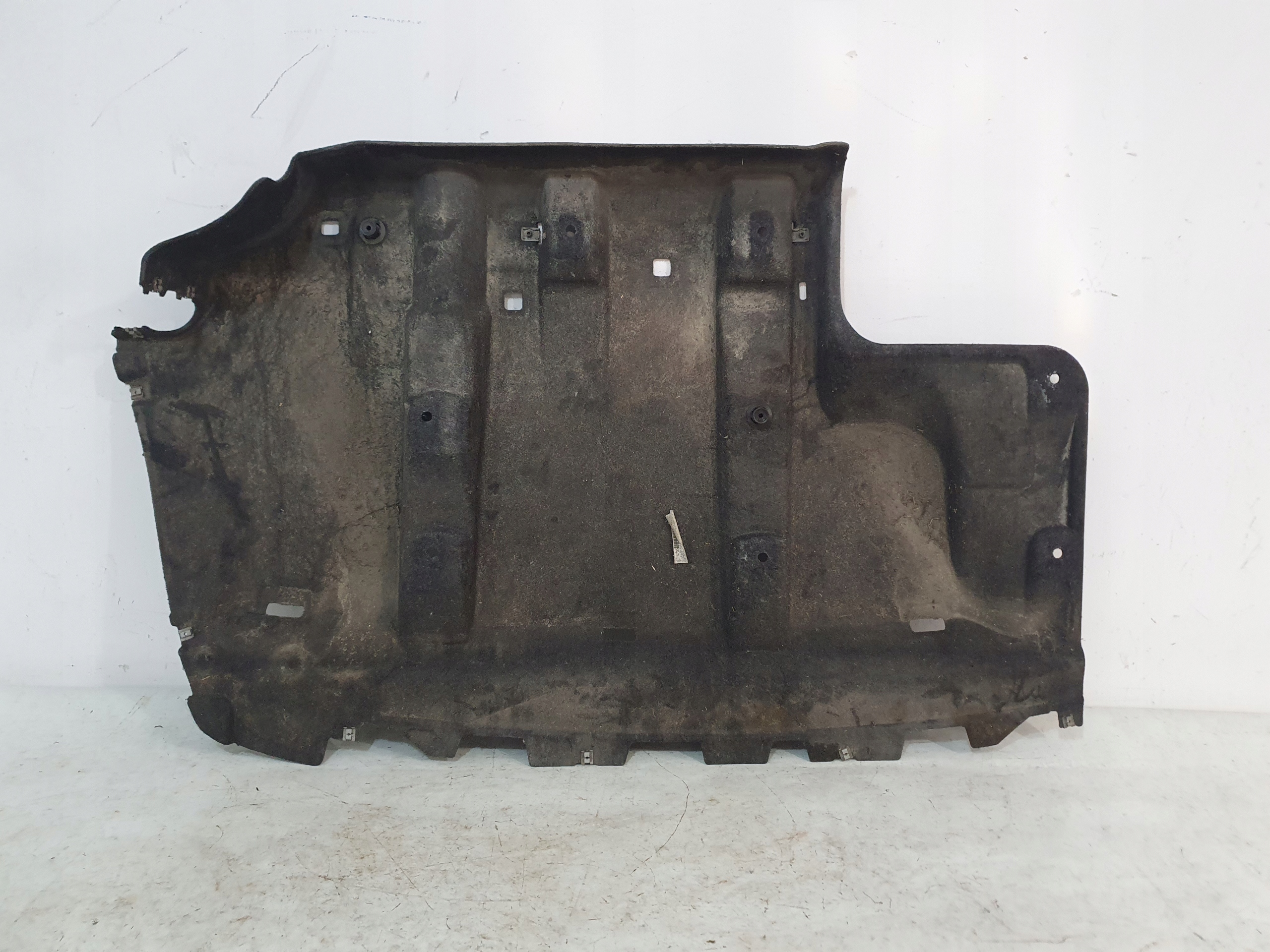 CHRYSLER PACIFICA II 16- cover chassis rear part without HAKA 68227441AB
