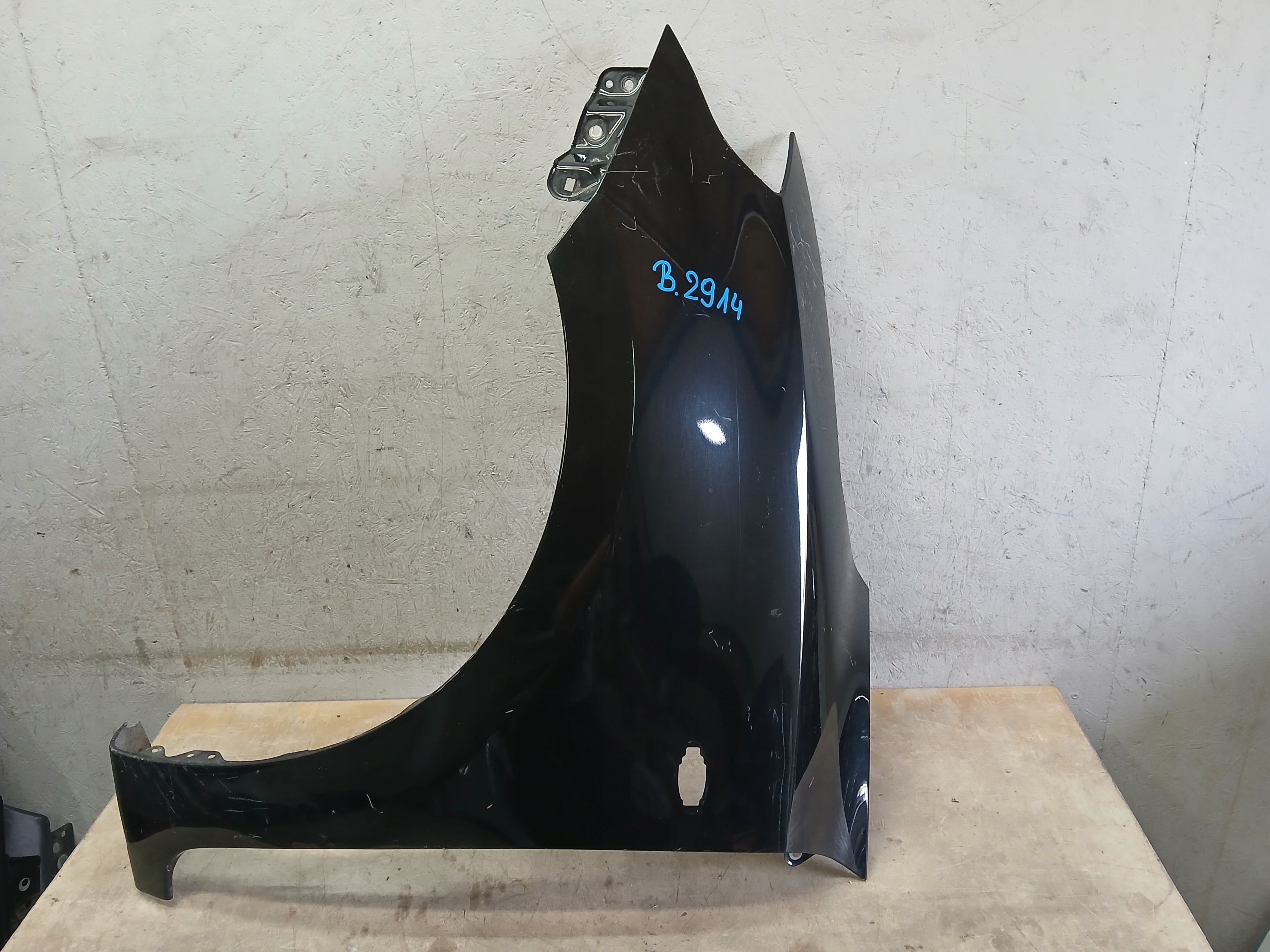 blatník předek levý SUZUKI SWIFT MK8