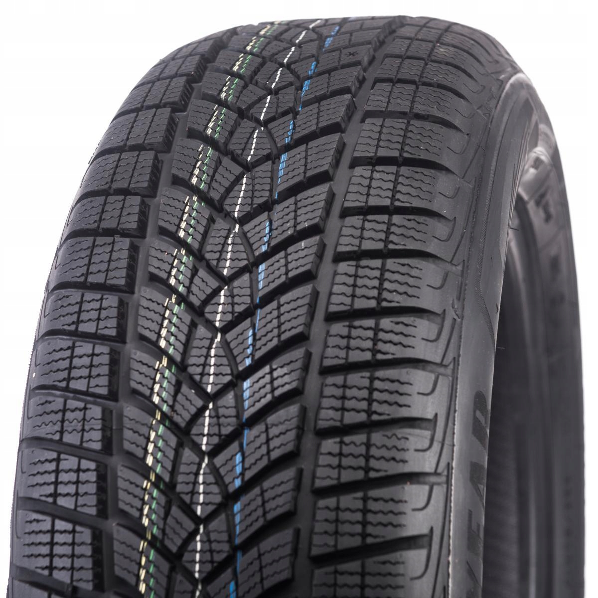 2x SUV Goodyear UltraGrip Performance+ 235/65 R17