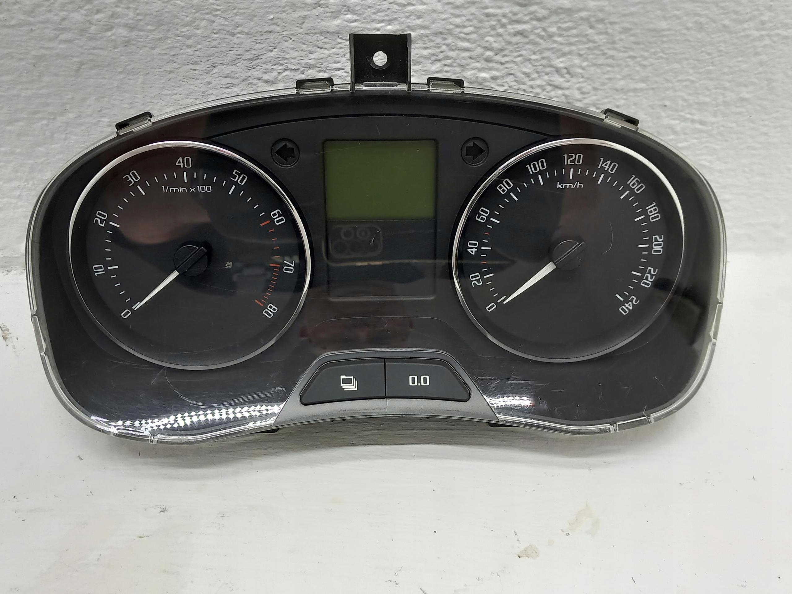dials dials SKODA FABIA II 1.2 TSI 86KM 5J0920810E 07-14 EU