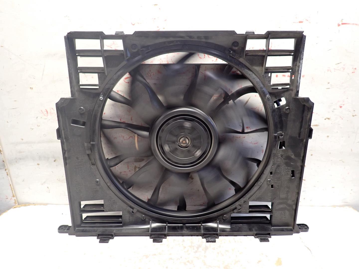 ventilátor chladiče obal BMW 5 G30 G31 2018- 8472266