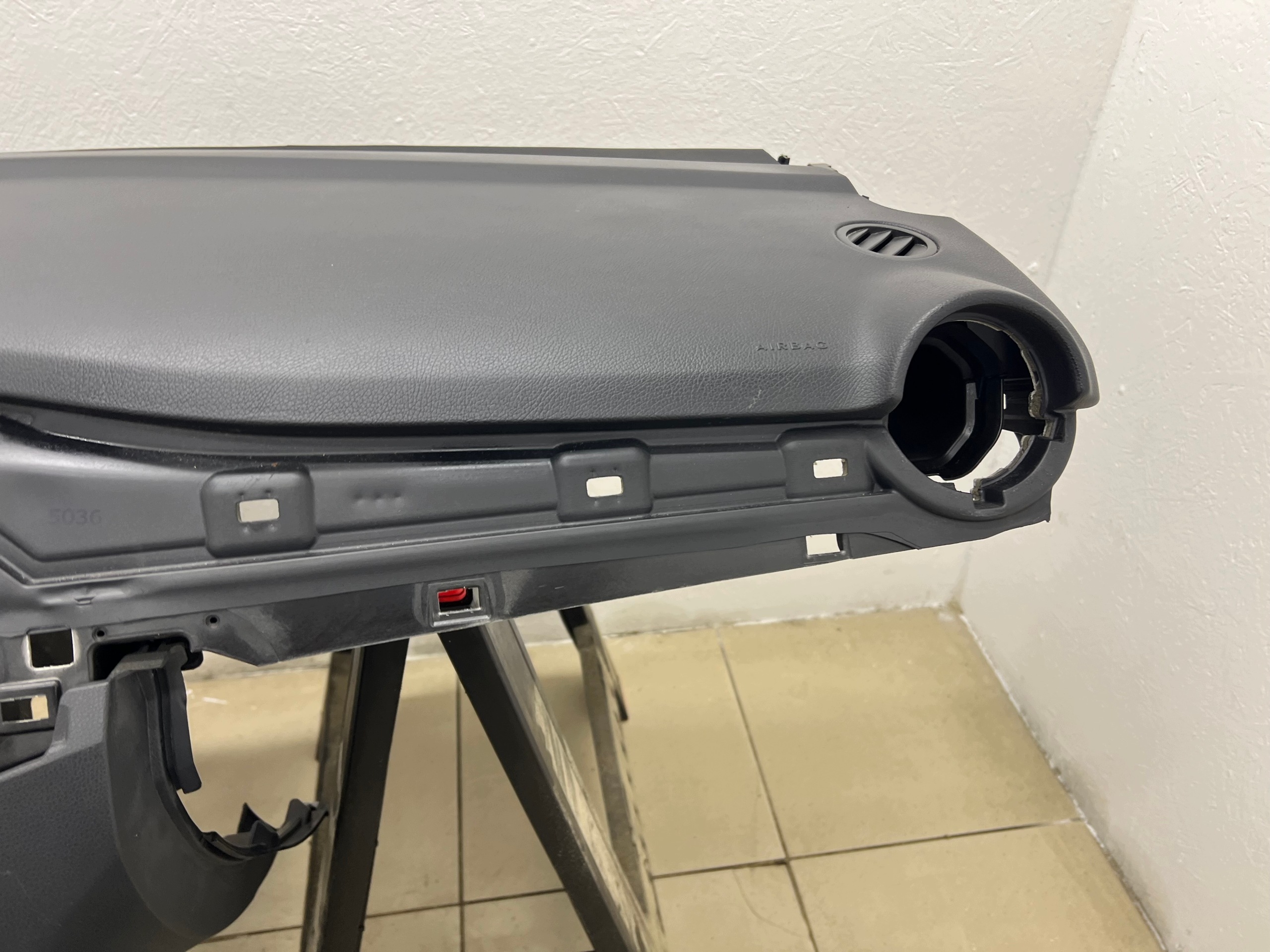 dashboard instrument panel console airbag MERCEDES W246 B-class original A2466800087