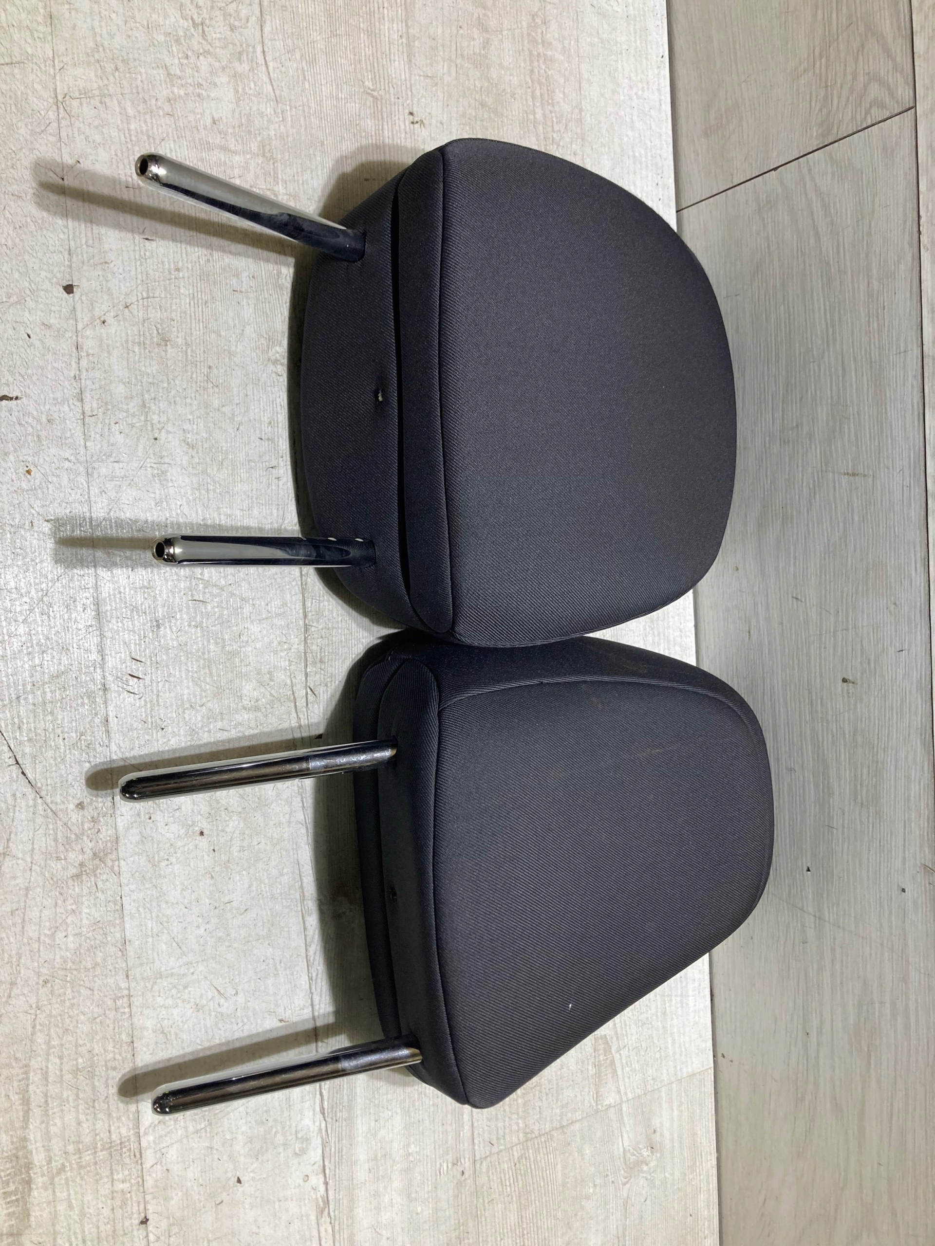 Zagłówek fotel przód Toyota Yaris III lift 18r