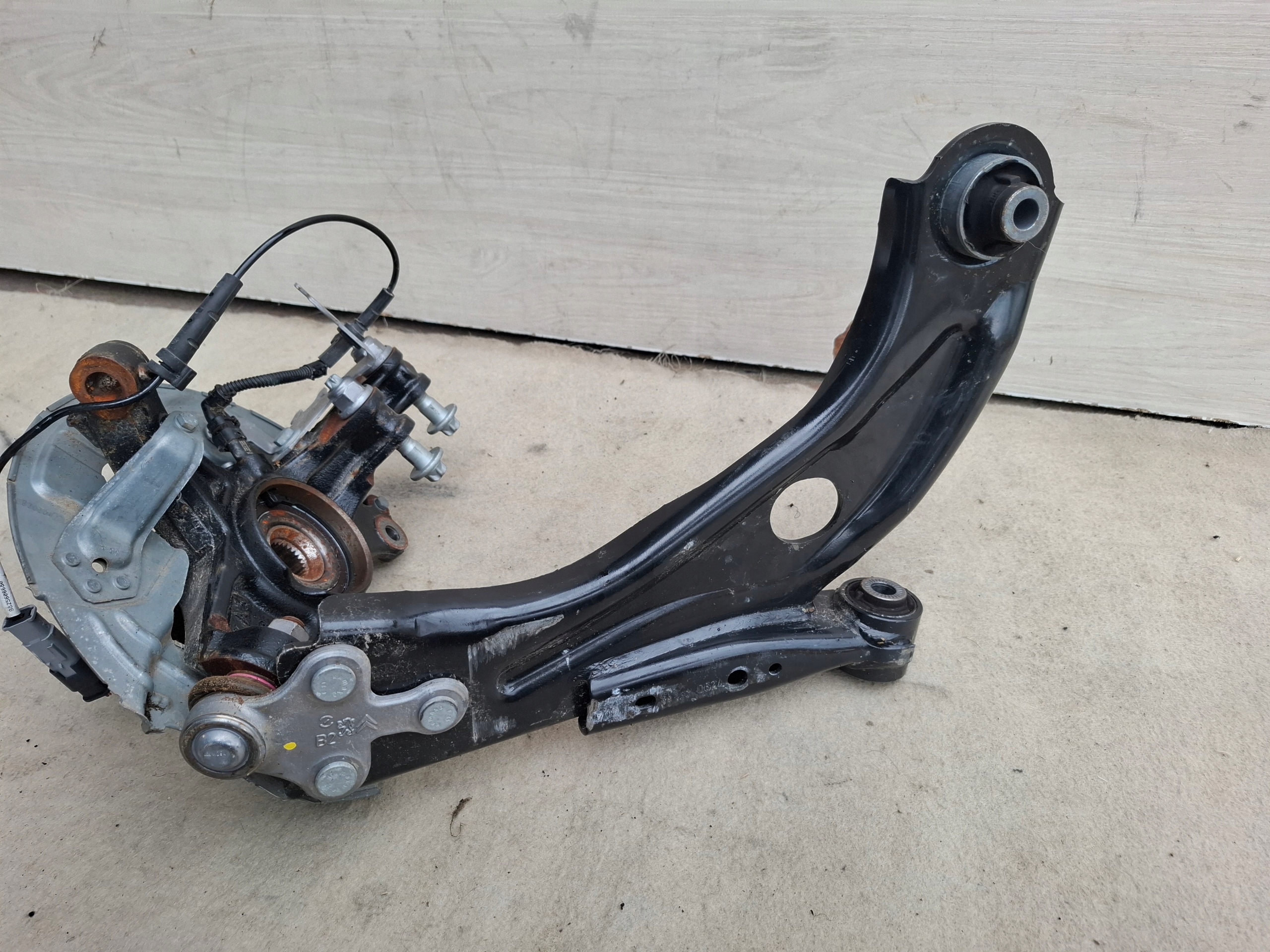 PEUGEOT PARTNER IV BERLINGO RIFTER swing left front 24r
