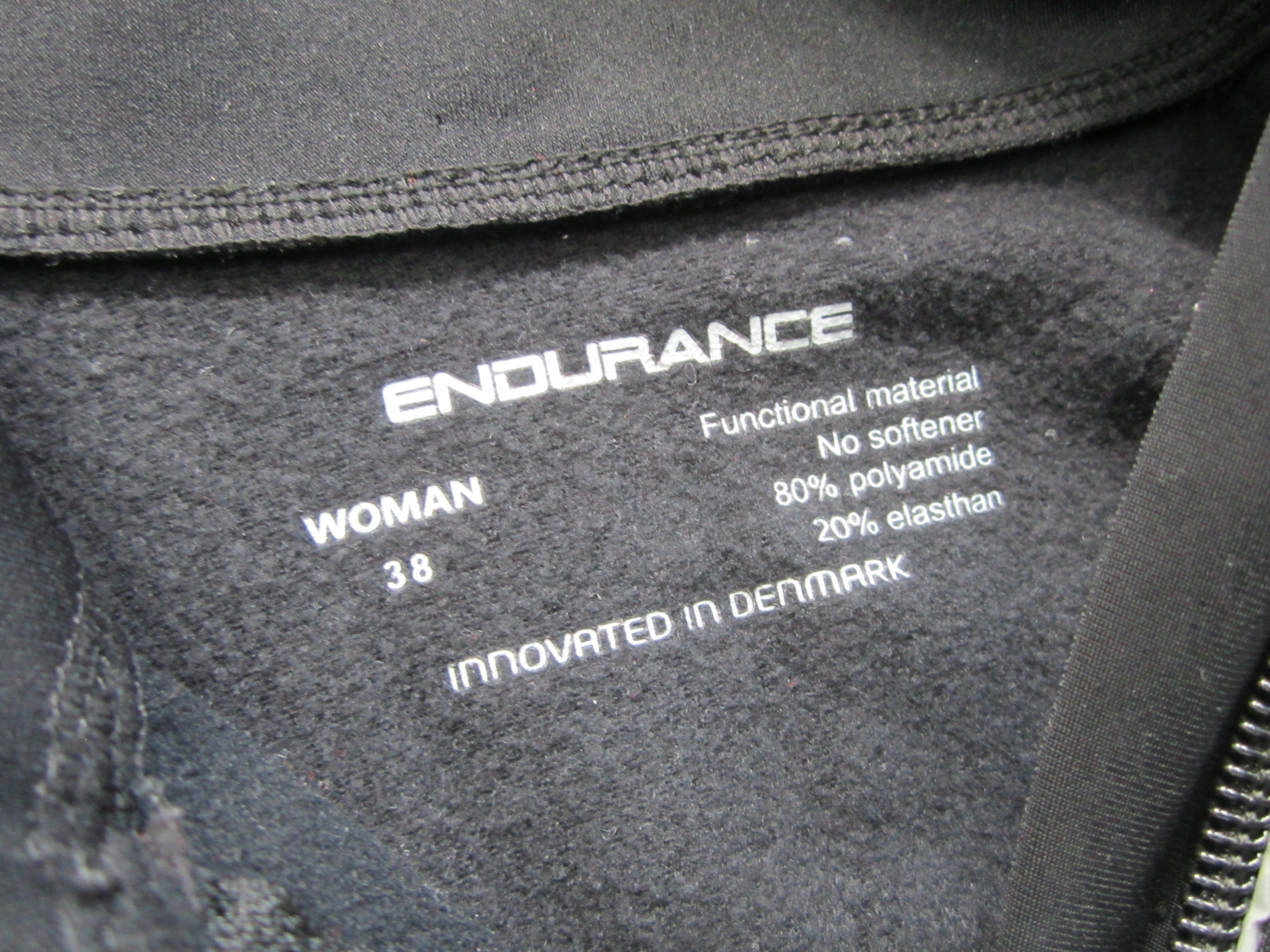 ENDURANCE_M (38)_Running Outwear Płeć kobieta