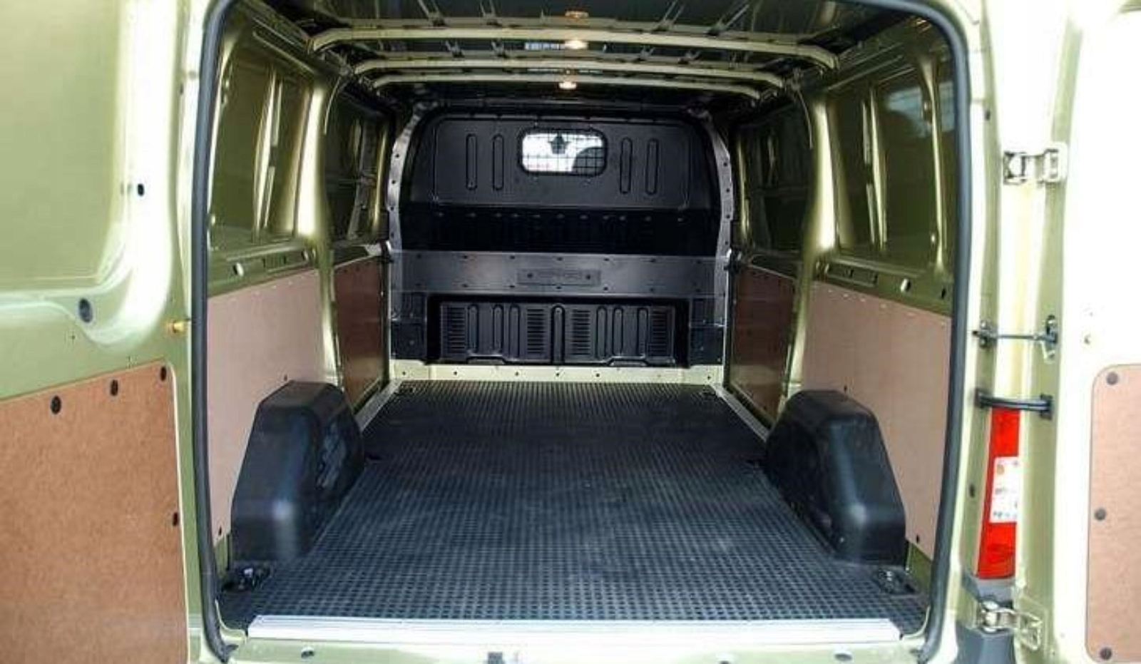 FORD TRANSIT VAN MK6 2006-2013 zabudowa nadkoli Strona zabudowy tylne lewe tylne prawe