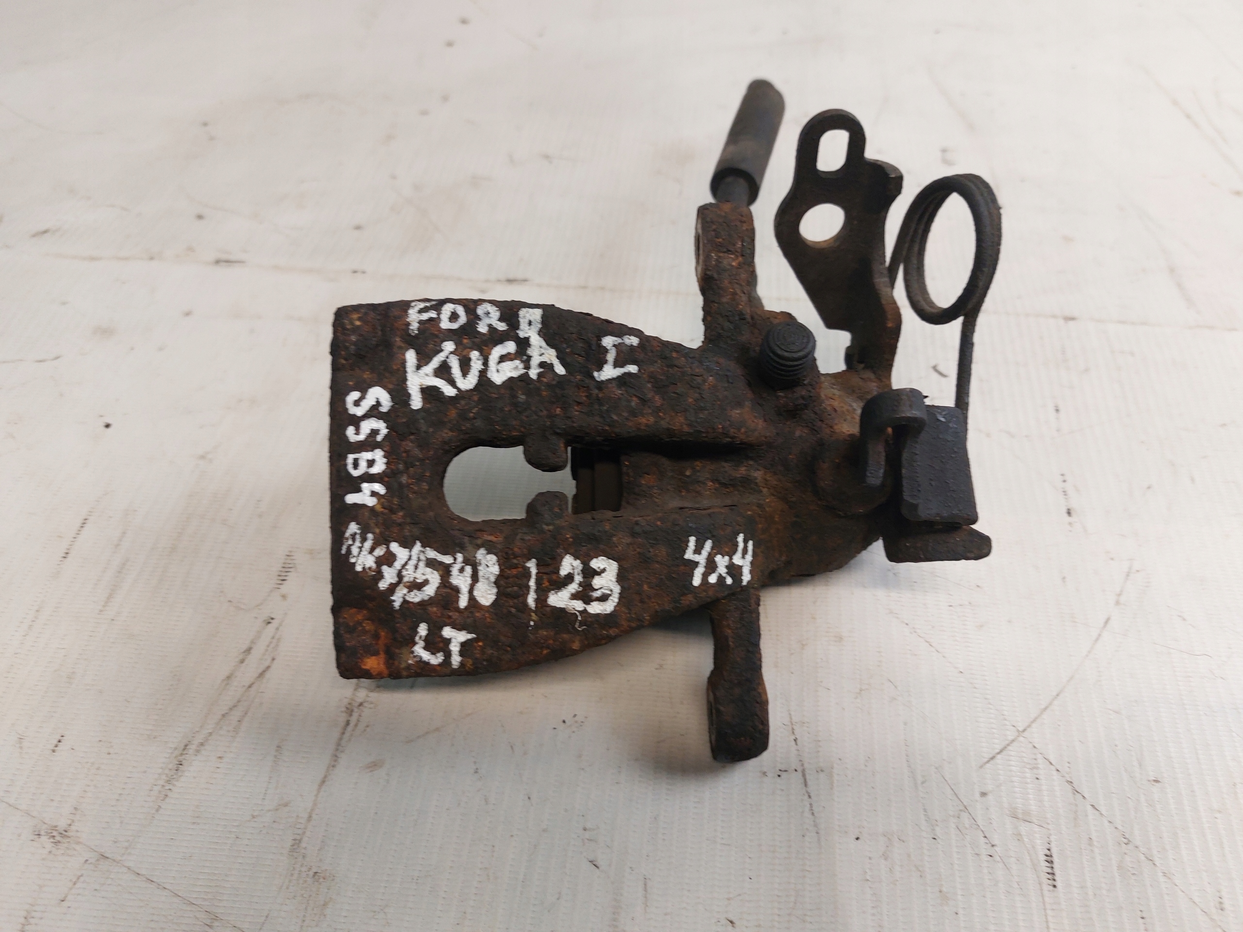 caliper brake left rear part FORD KUGA and 2.0TDCI