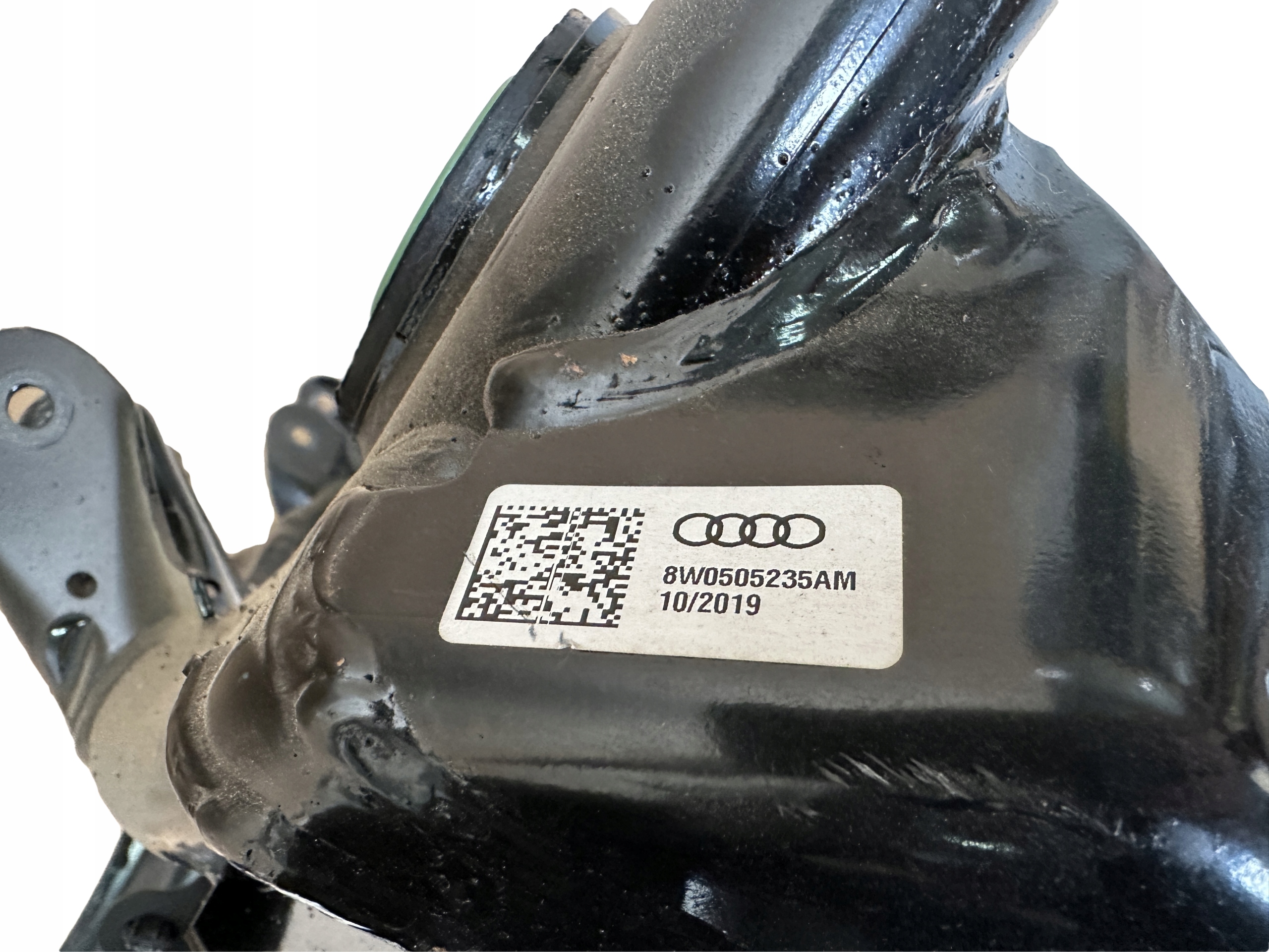 AUDI A4 A5 8W B9 WOZEK SANKI TYL 8W0505235AM Numer katalogowy części 8W0505235AM