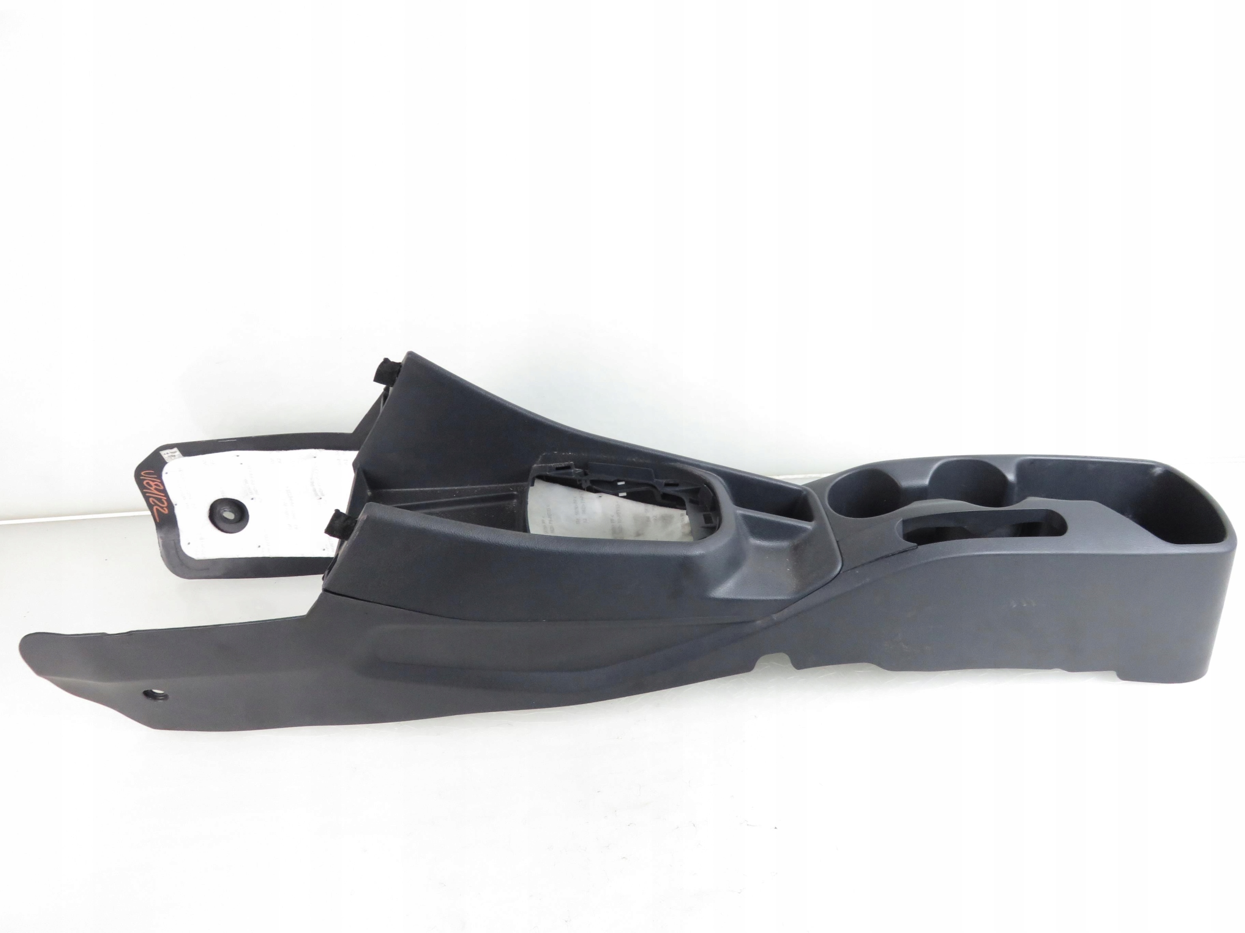 ЦЕНТРАЛЬНЫЙ ТУННЕЛЬ KIA RIO III 846311W000 846111W000