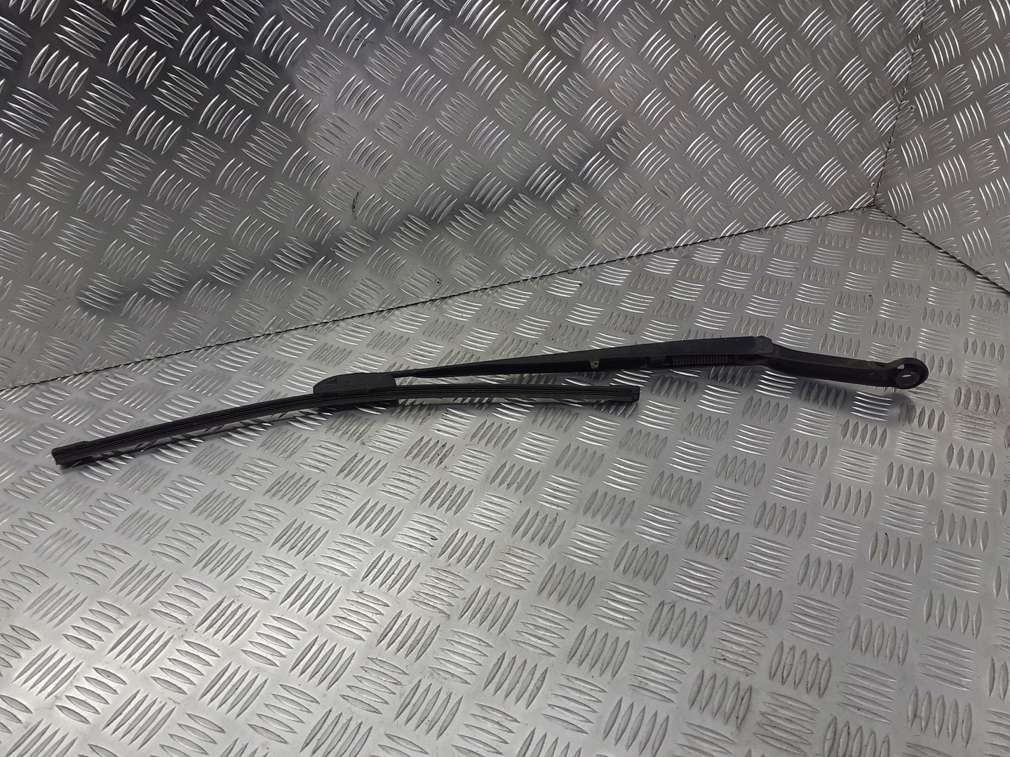 RAMIE WYCIERACZKI PRZÓD LEWY BMW E46