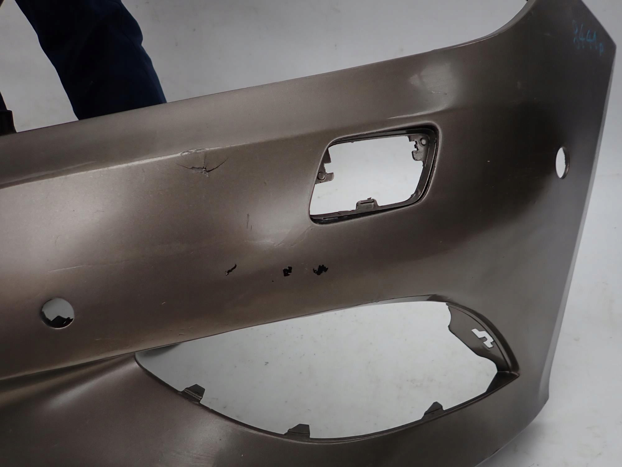 MERCEDES A-KLASA III 3 W176 12-15 bumper front front washer 6XPDC