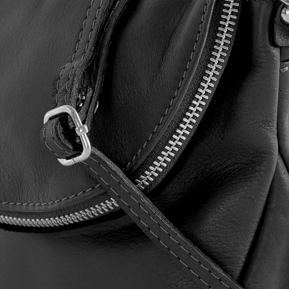 mała czarna listonoszka z klapą torebka skóra Płeć kobieta