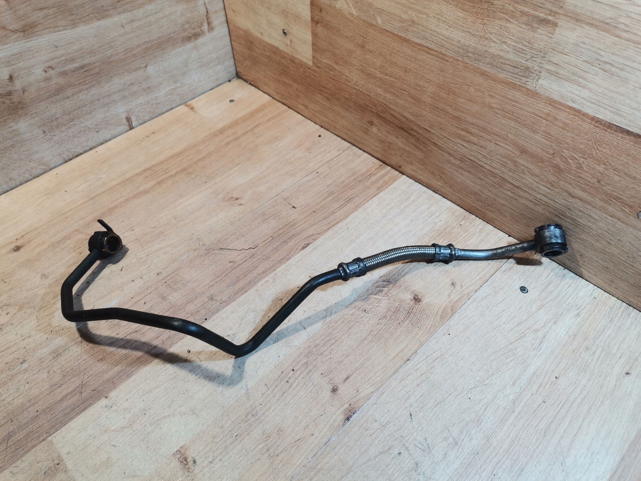 Ölleitung ZASILANIE Turbolader VOLVO D2 1.6D