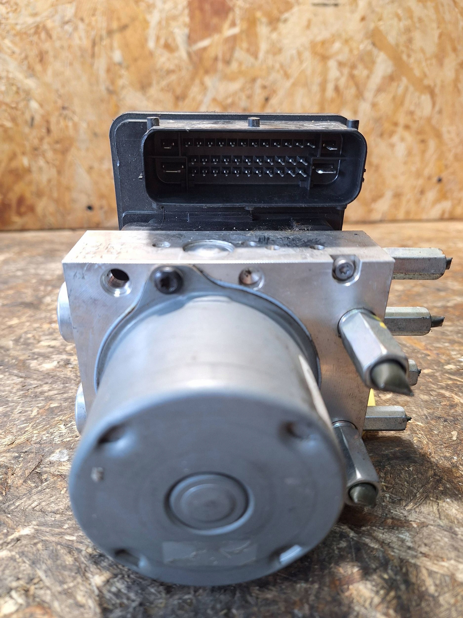 pump control unit ABS BE6003R700 48940-21800 SSANGYONG RODIUS II