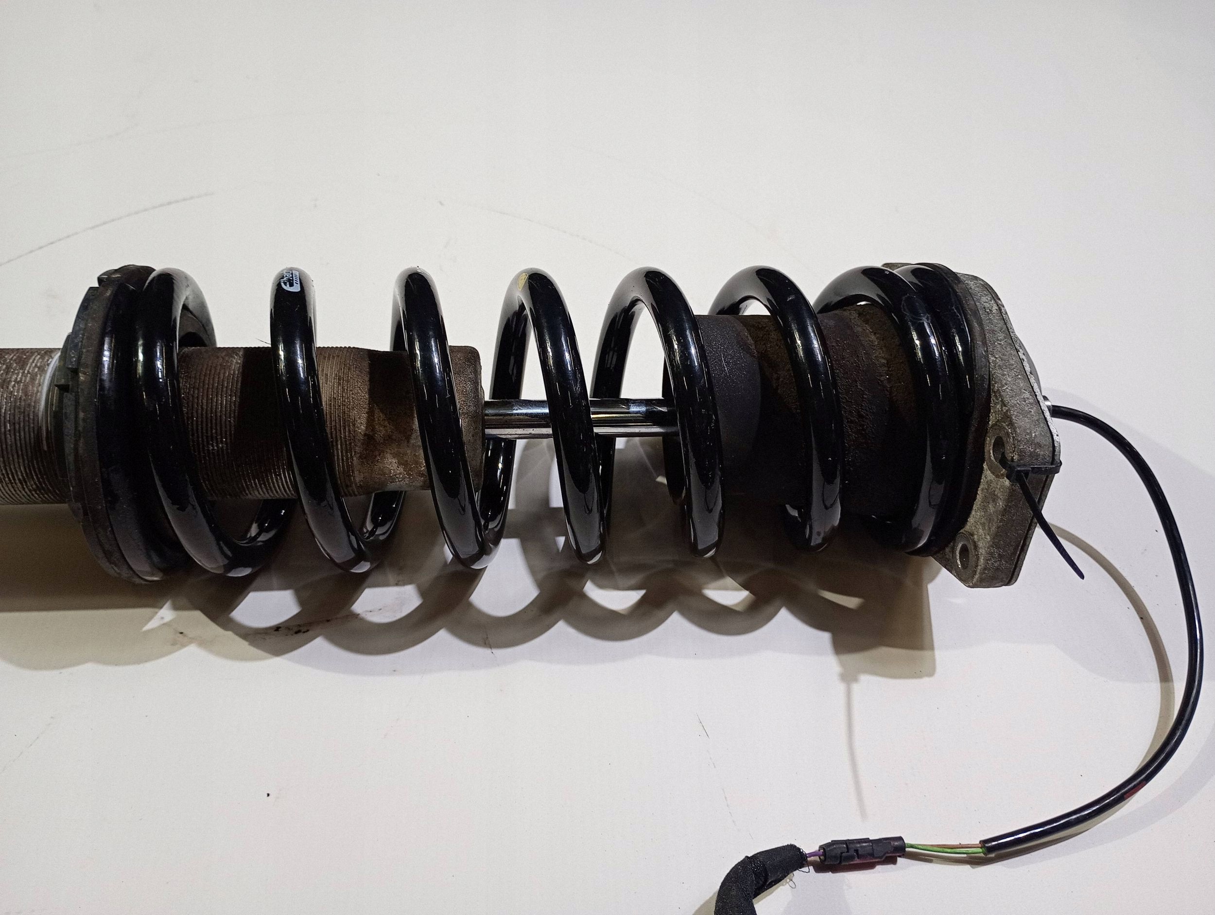 shock absorber mcperson spring right left rear part Maserati GranTurismo 2008