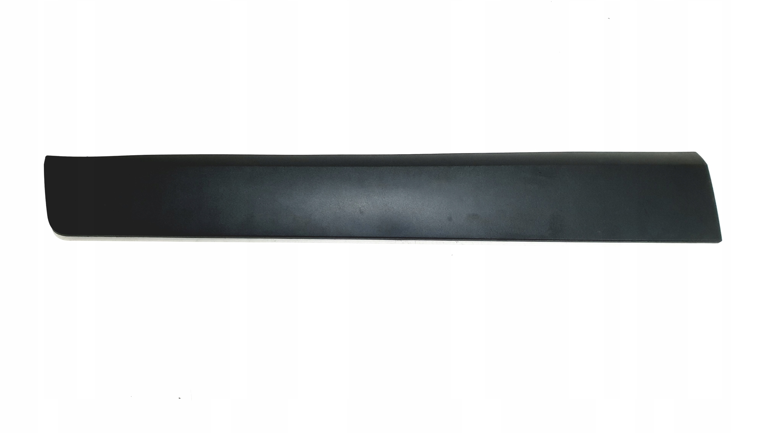 МОЛДИНГ ДВЕРИ ЛЕВЫЙ ПЕРЕДНИЙ OPEL CROSSLAND 134820096