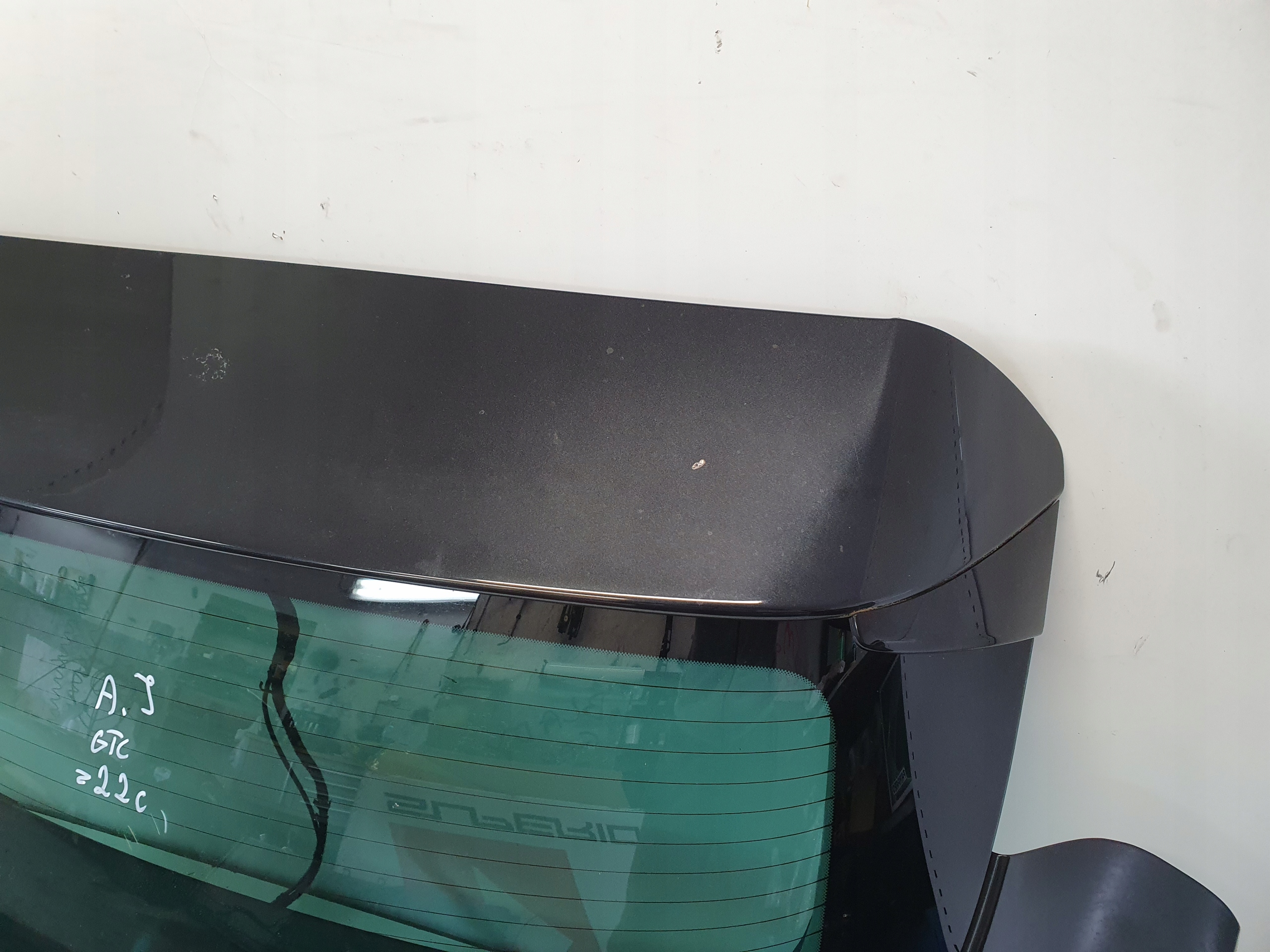 OPEL ASTRA J GTC 3D trunk door boot Z22C