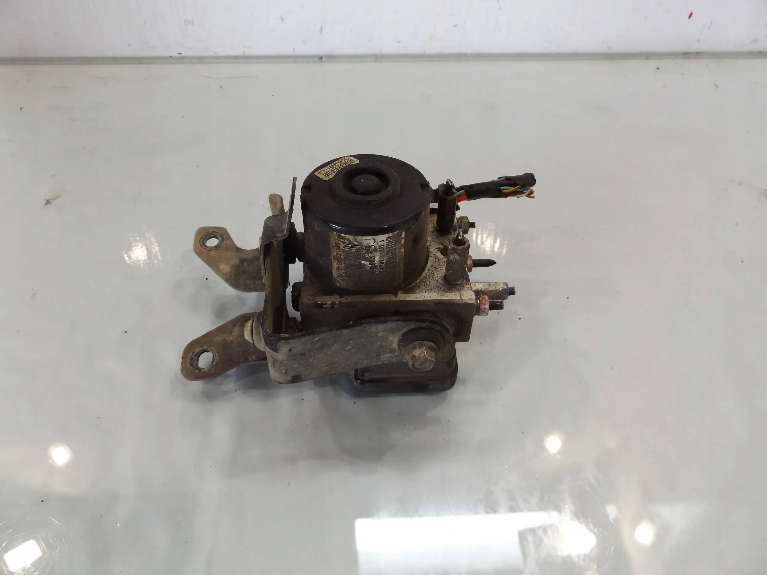 Aveo T250 насос ABS 96964985