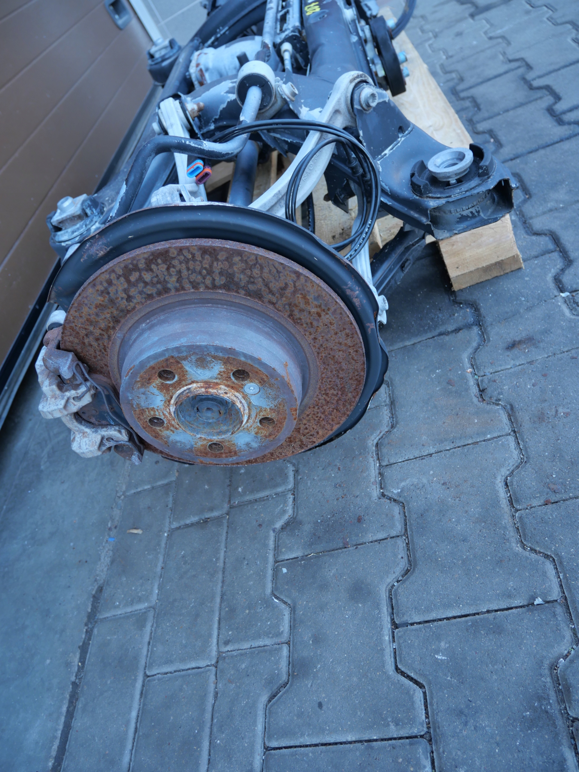 axle beam subframe axle beam sider rear part MERCEDES W207